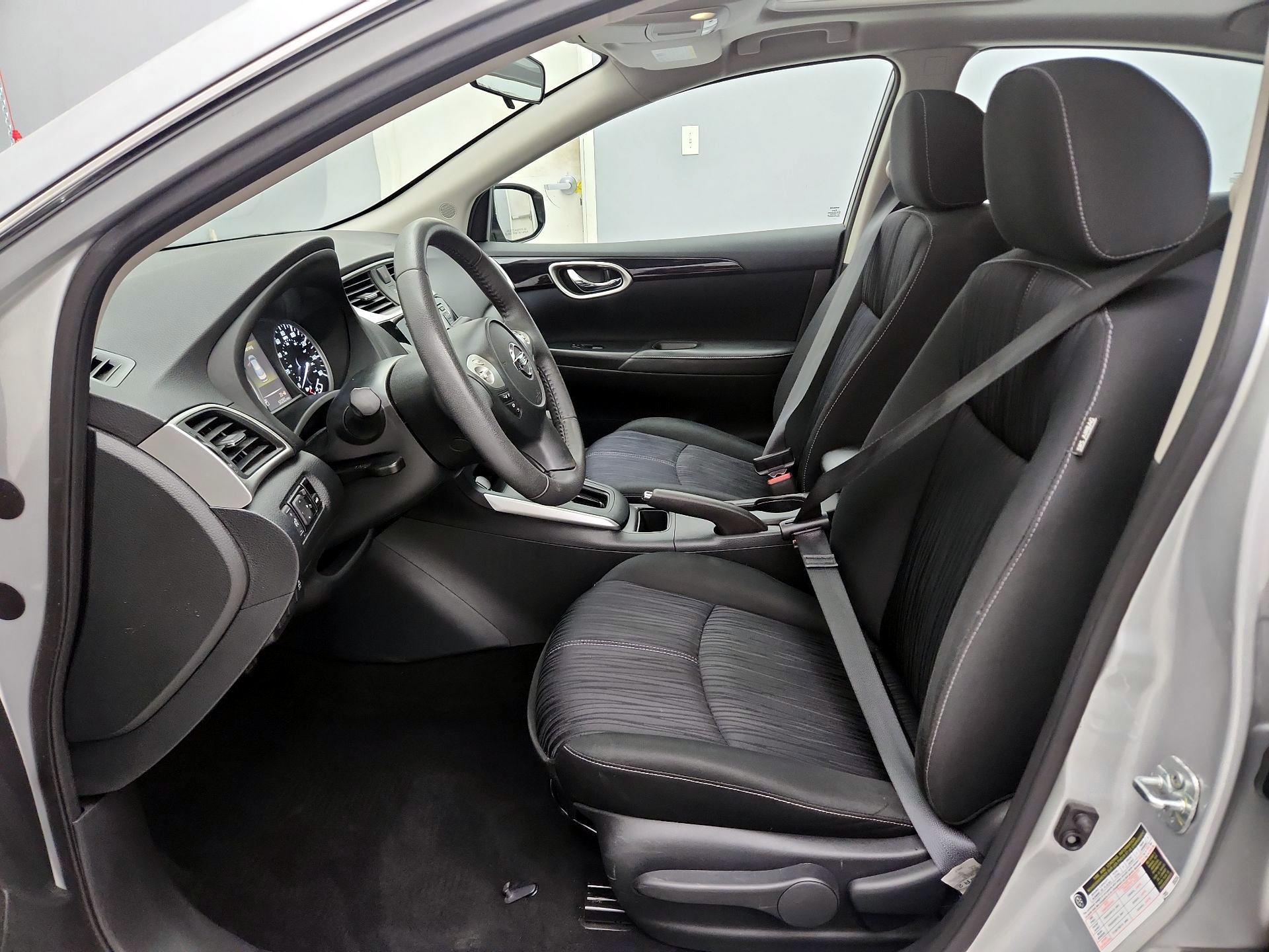 Thumbnail: 2017 Nissan Sentra - 11