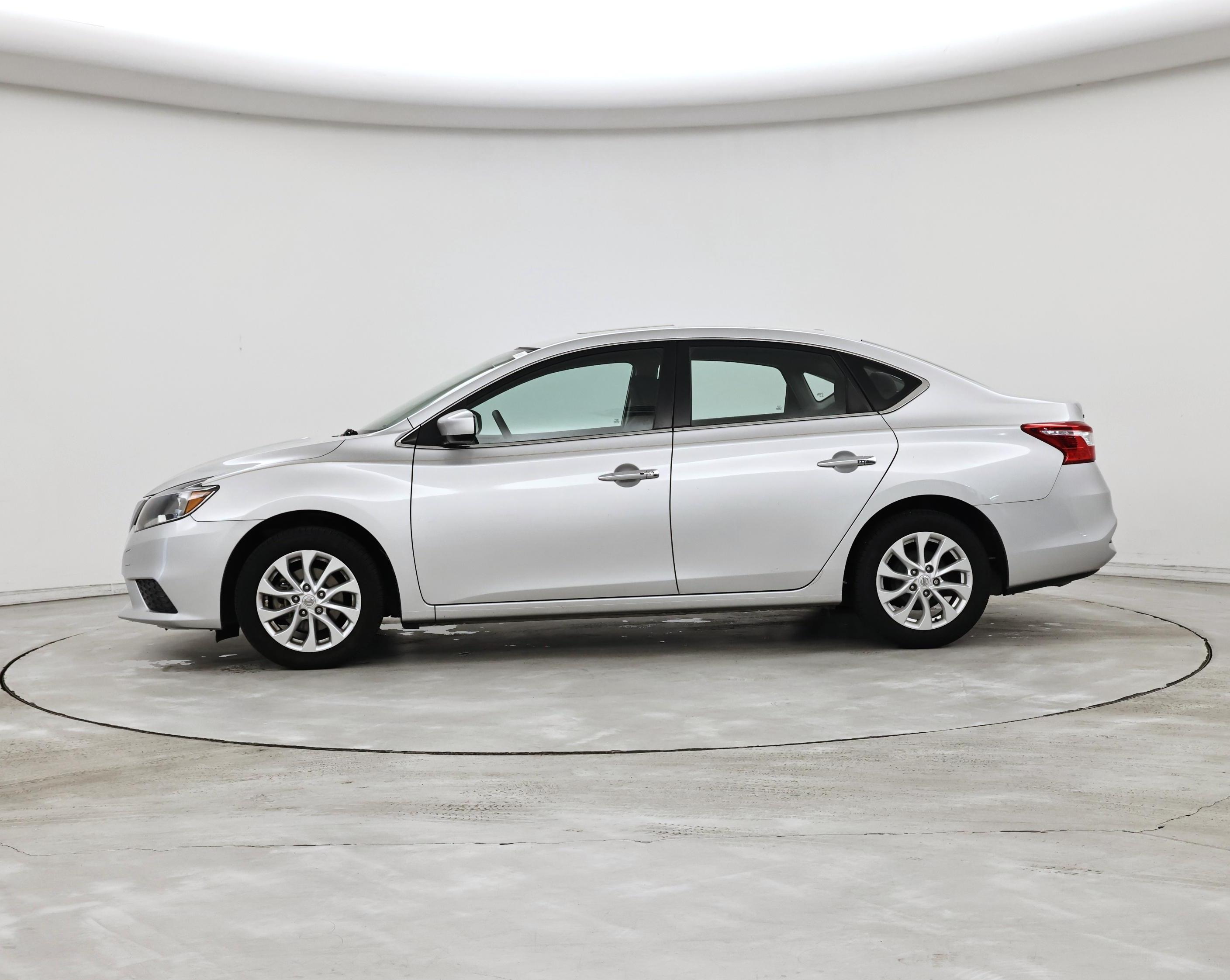 Thumbnail: 2017 Nissan Sentra - 3