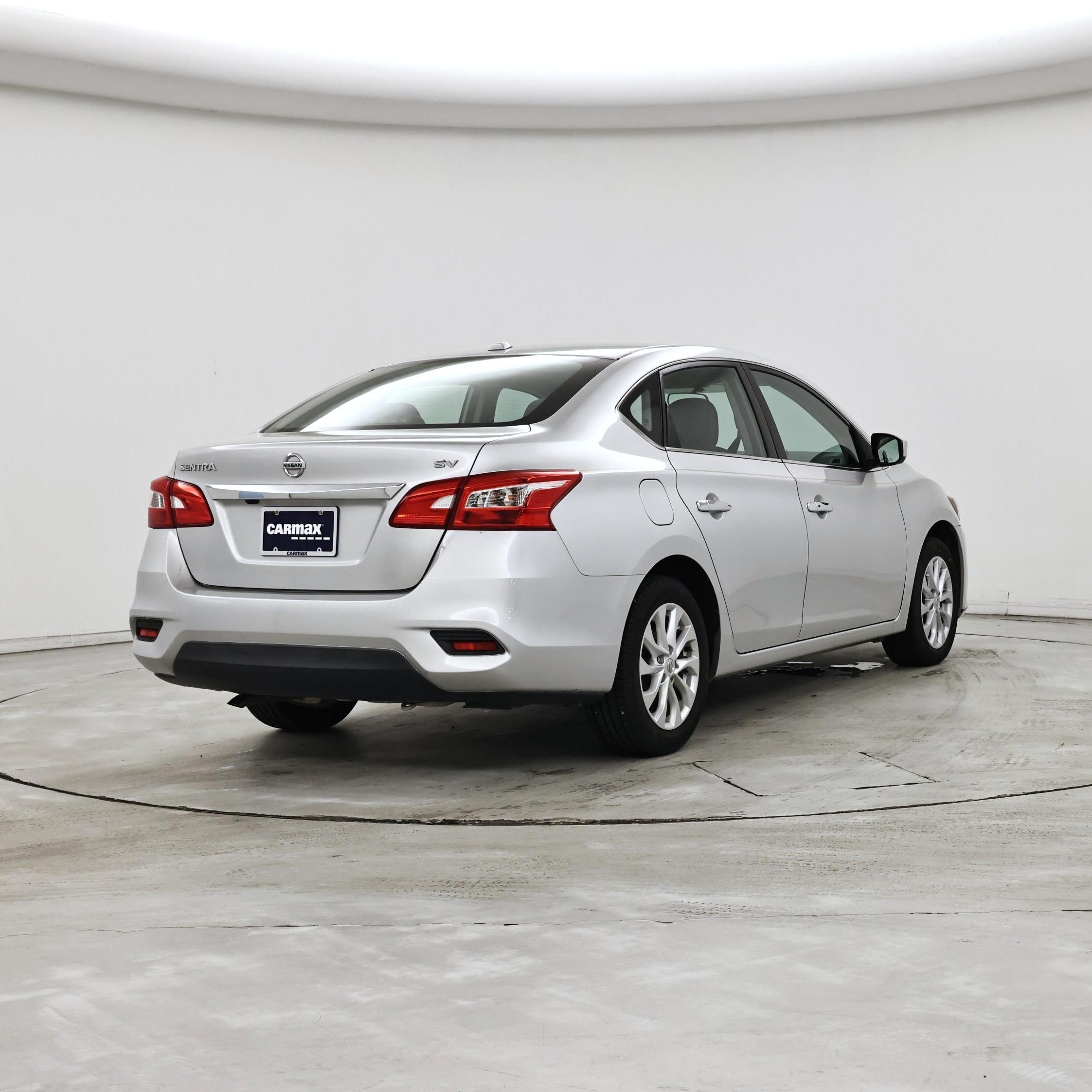 Thumbnail: 2017 Nissan Sentra - 8