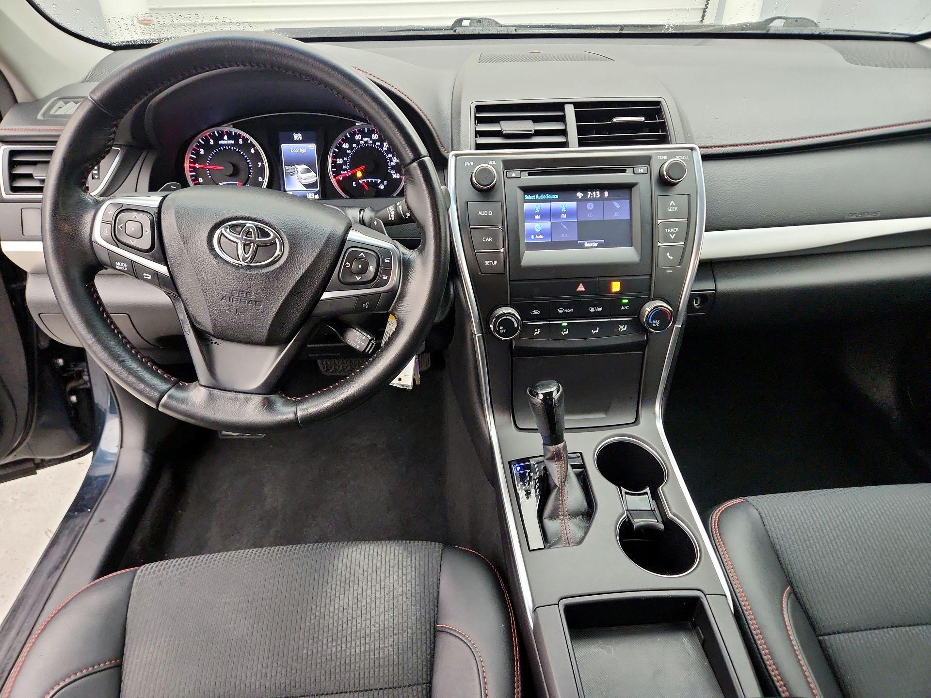 Thumbnail: 2016 Toyota Camry - 9