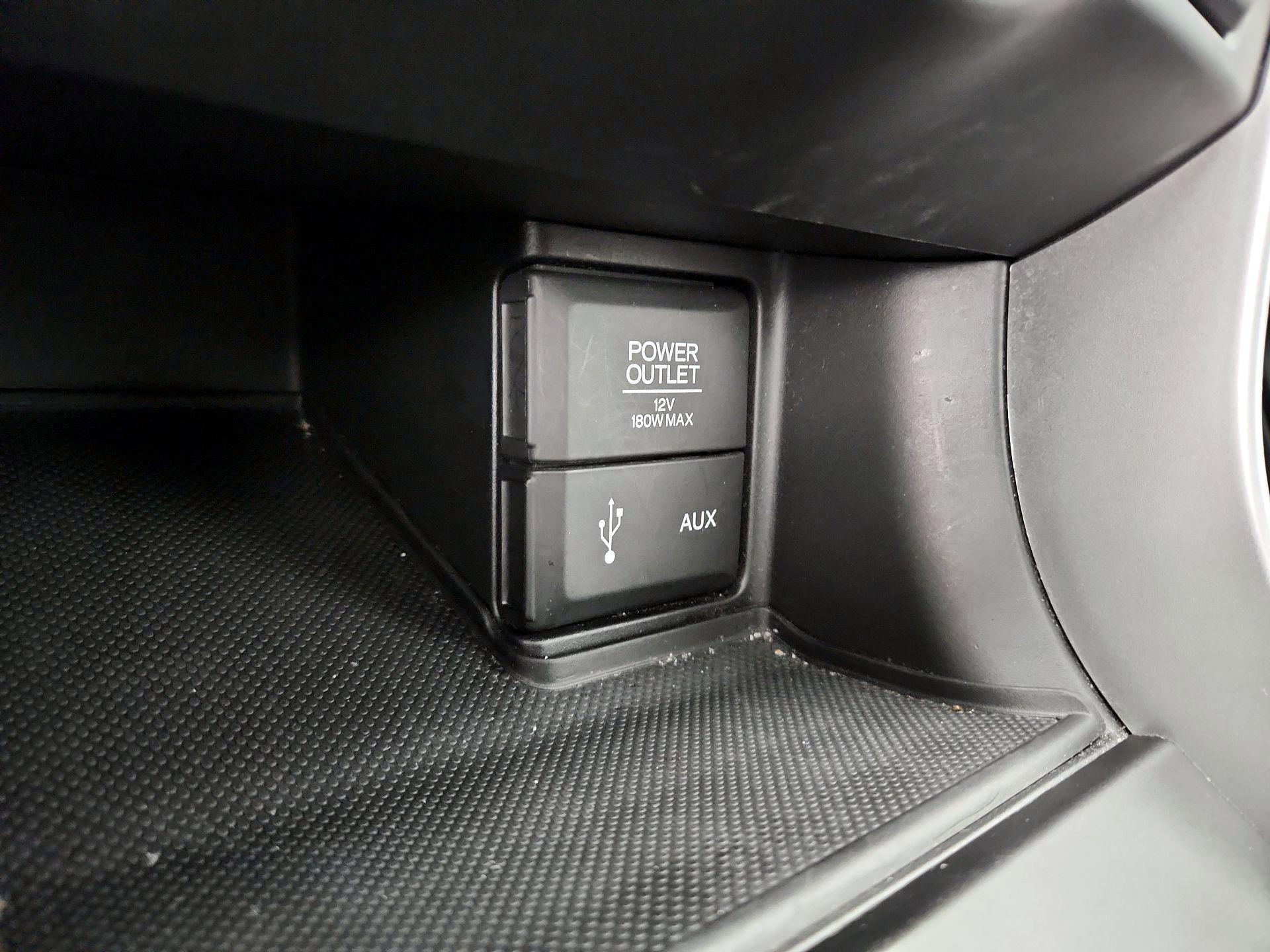 Thumbnail: 2015 Honda Accord - 18