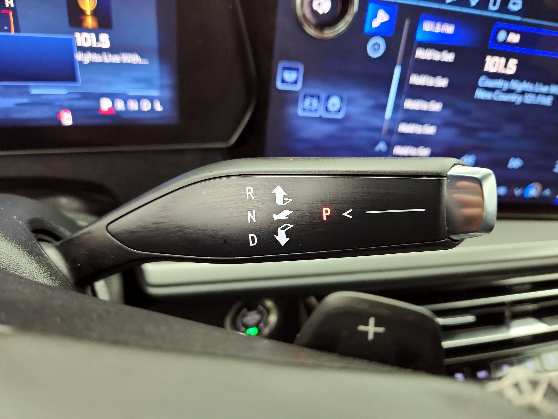 Thumbnail: 2025 Chevrolet Traverse - 18