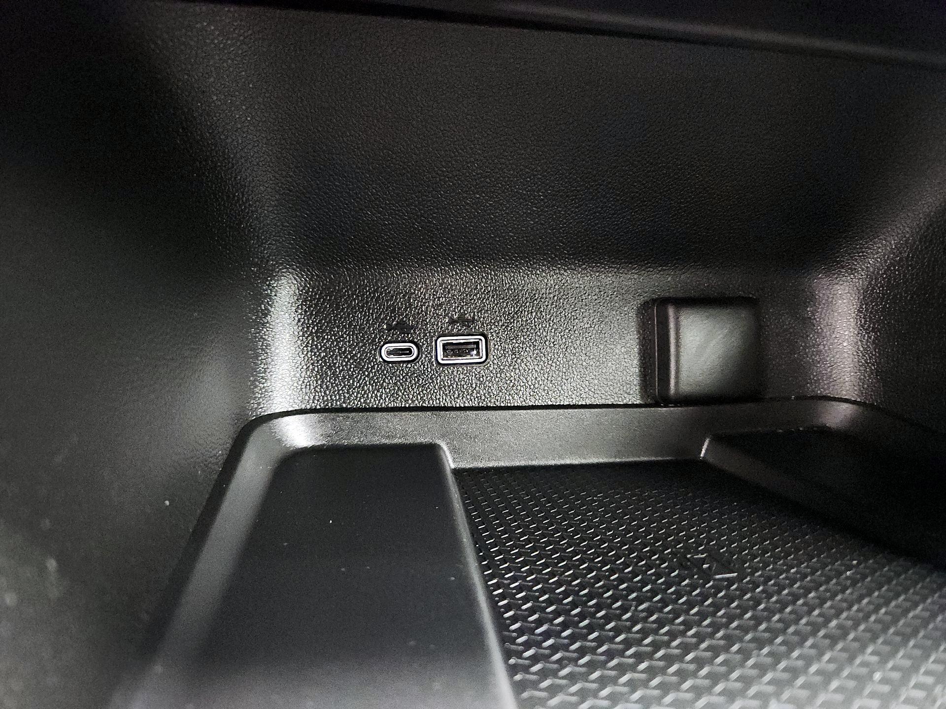 Thumbnail: 2025 Chevrolet Traverse - 19