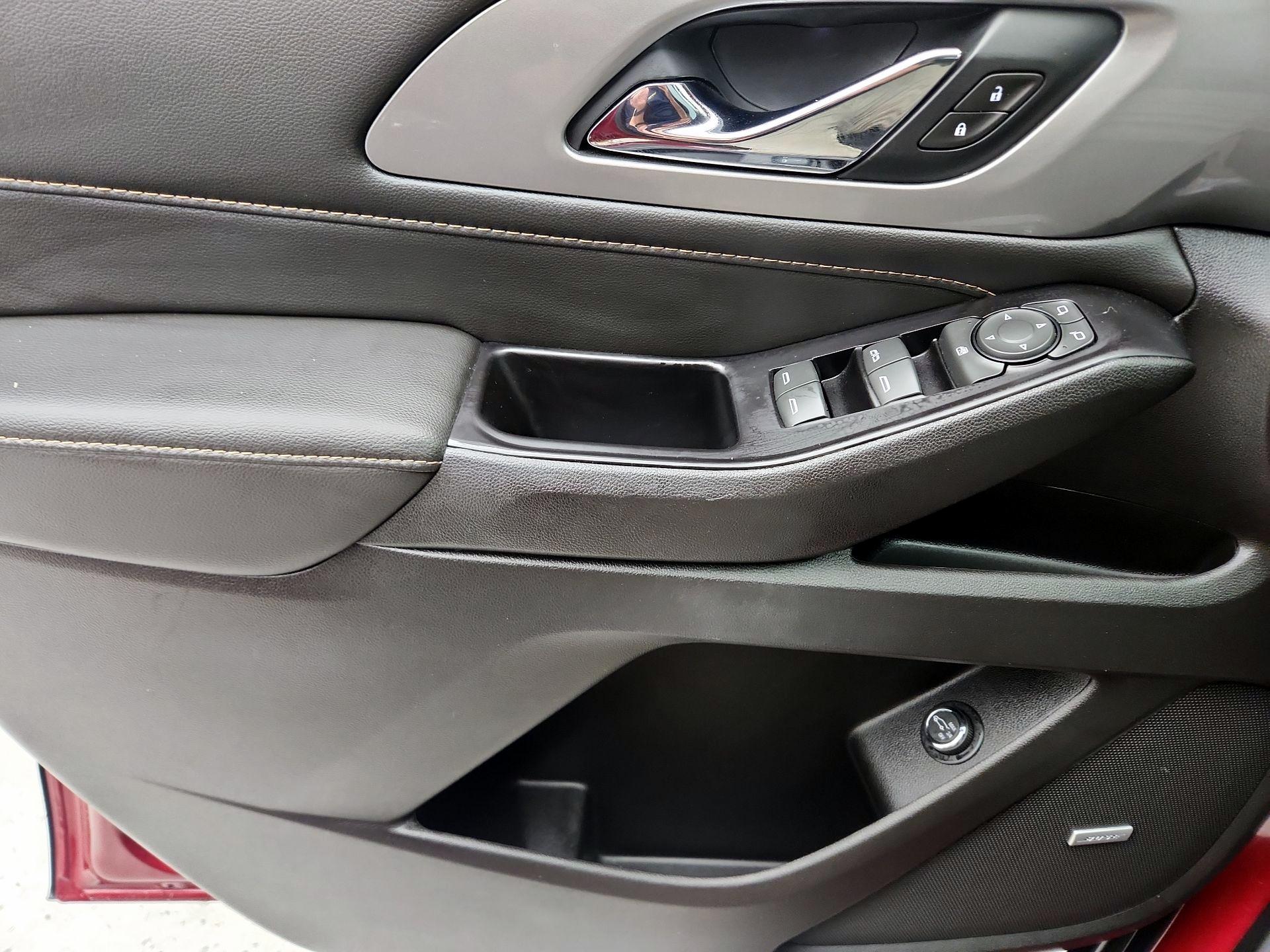Thumbnail: 2020 Chevrolet Traverse - 12