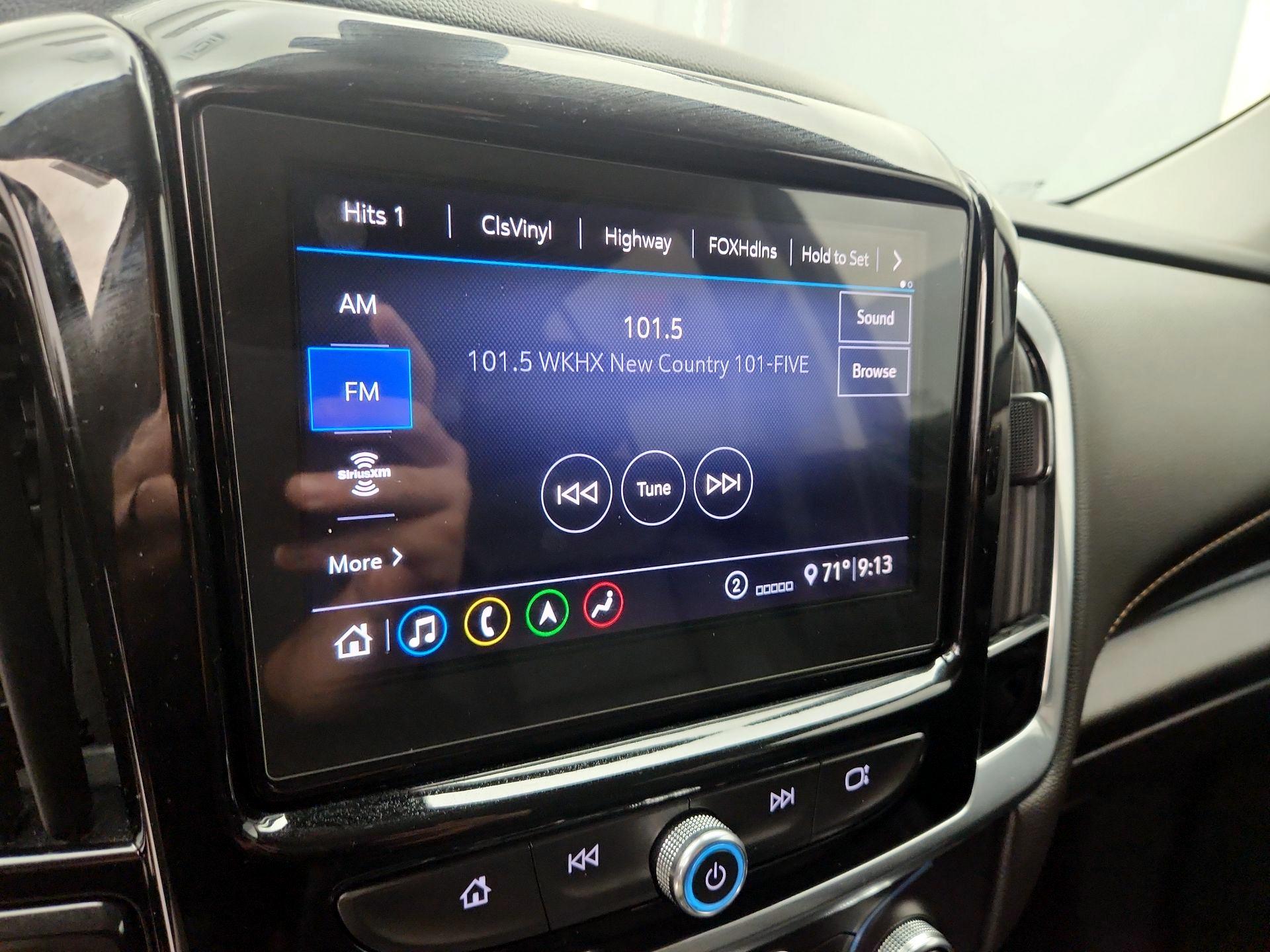 Thumbnail: 2020 Chevrolet Traverse - 16