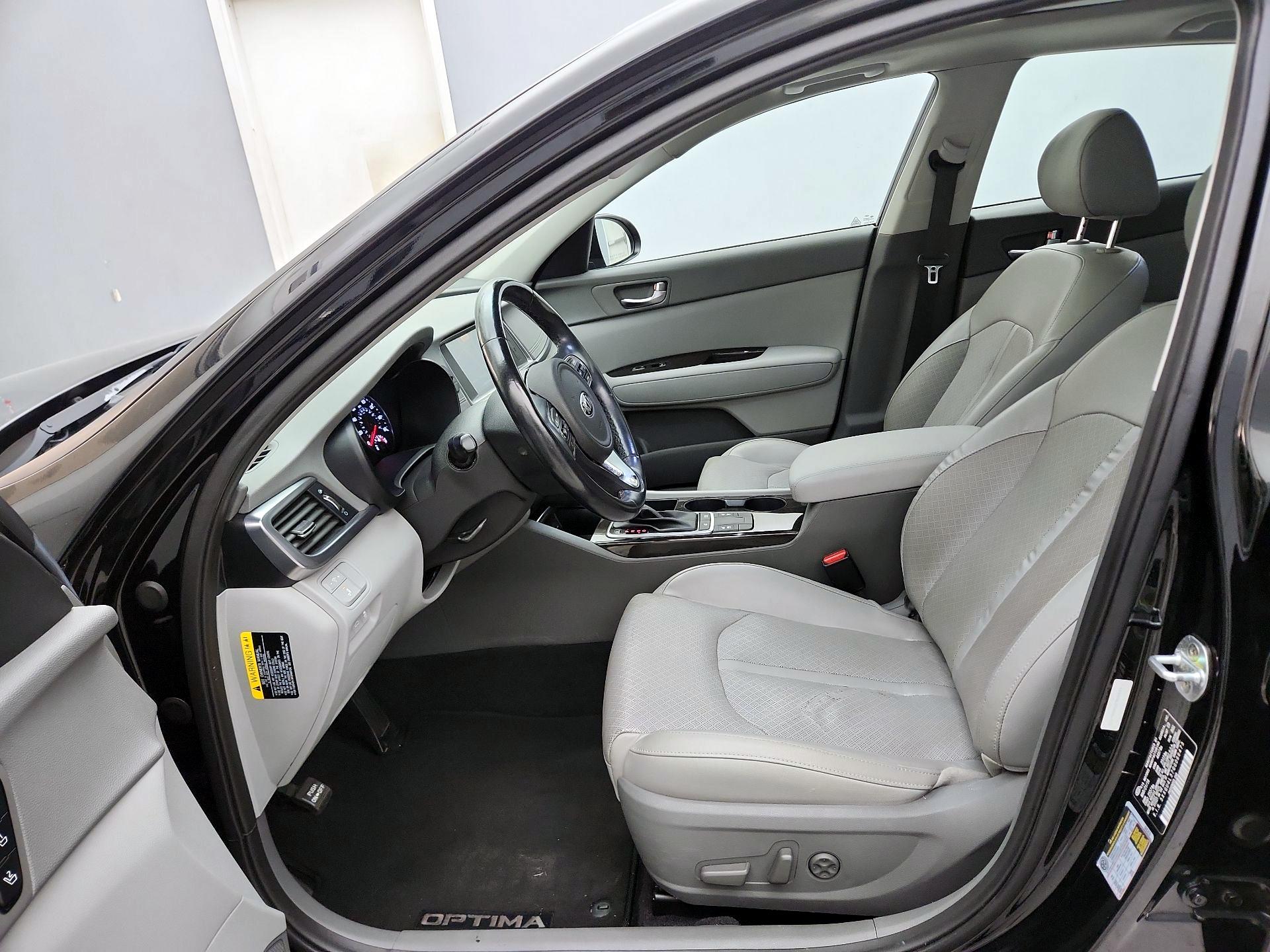 Thumbnail: 2016 Kia Optima - 11