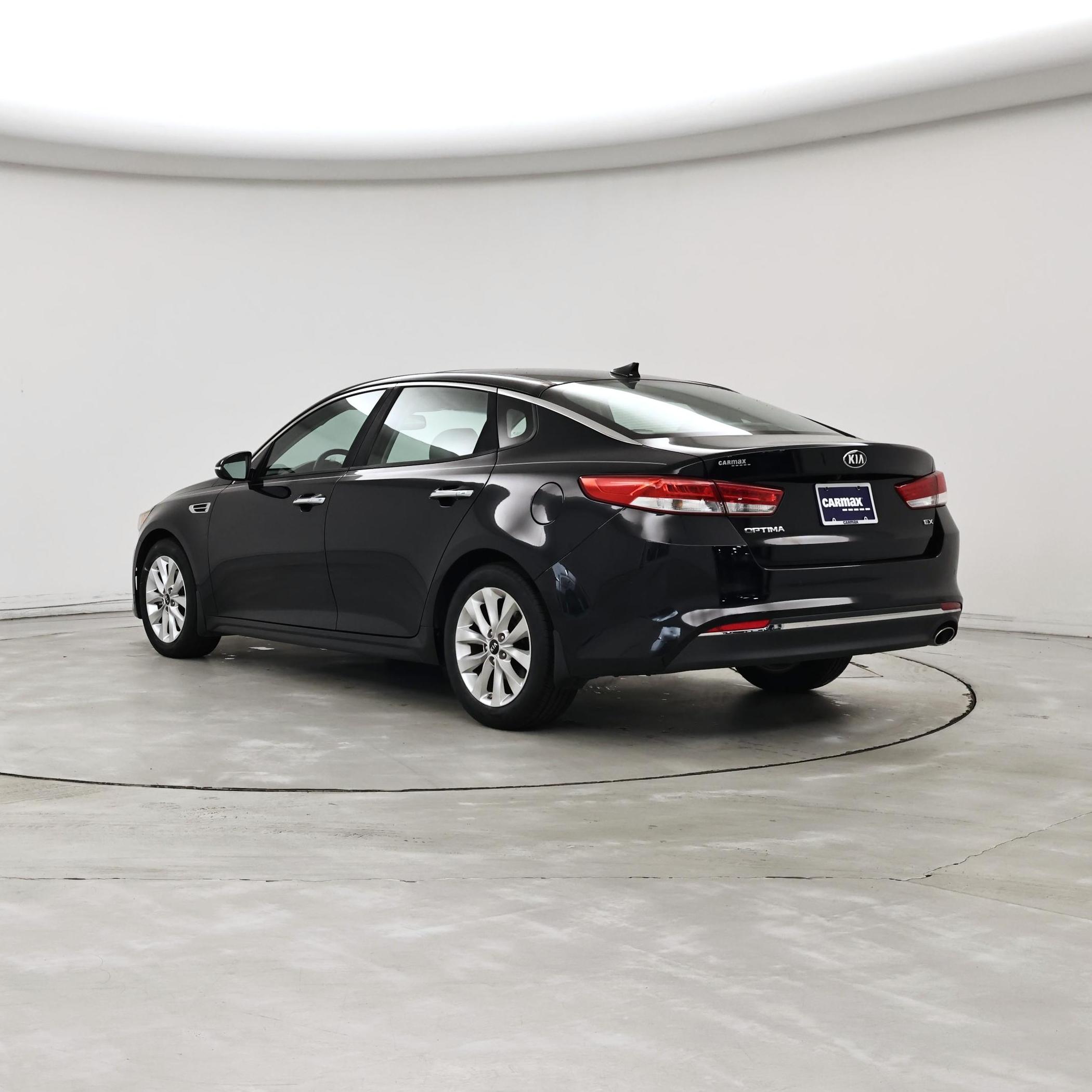 Thumbnail: 2016 Kia Optima - 2