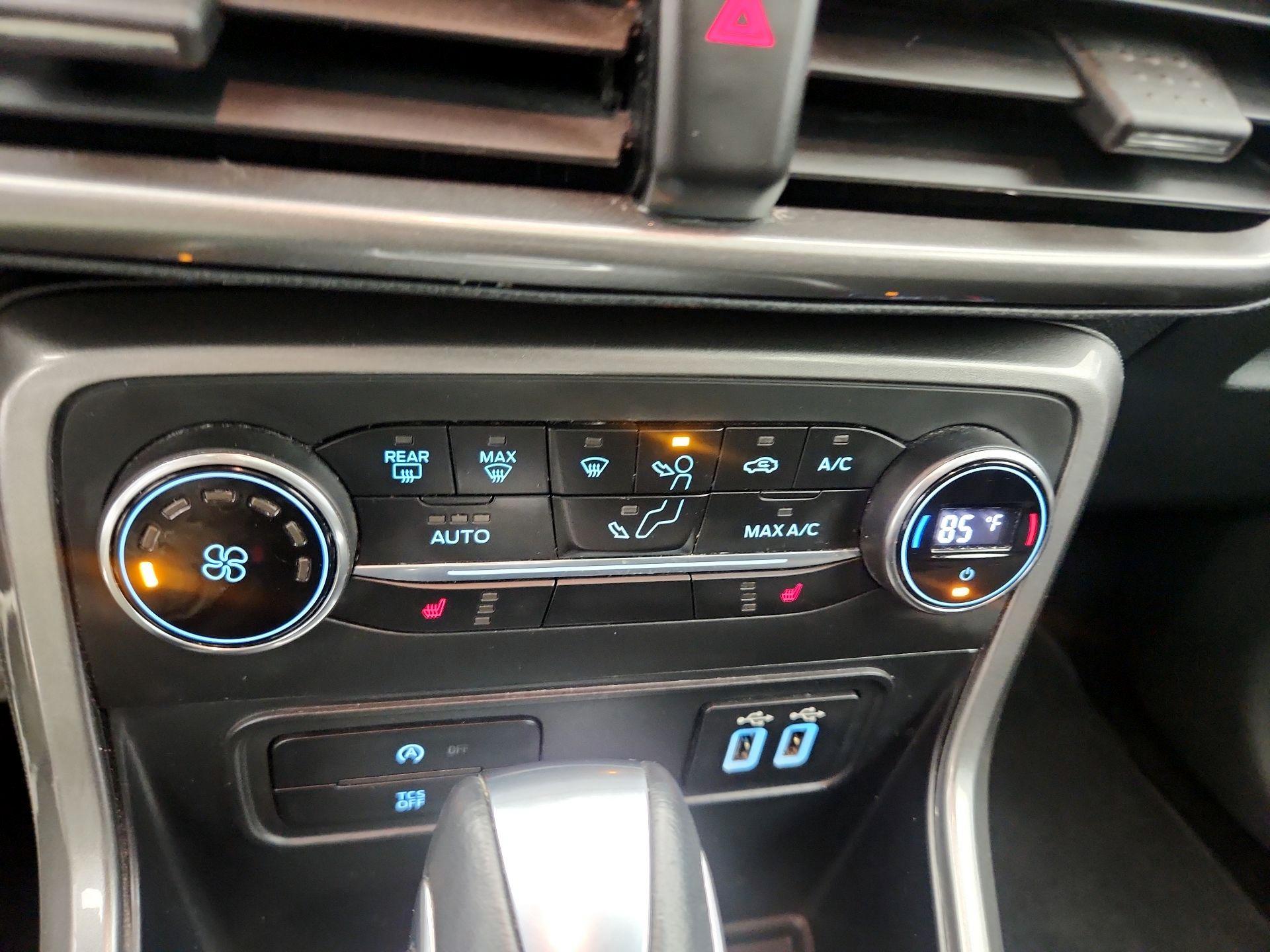 Thumbnail: 2020 Ford EcoSport - 17