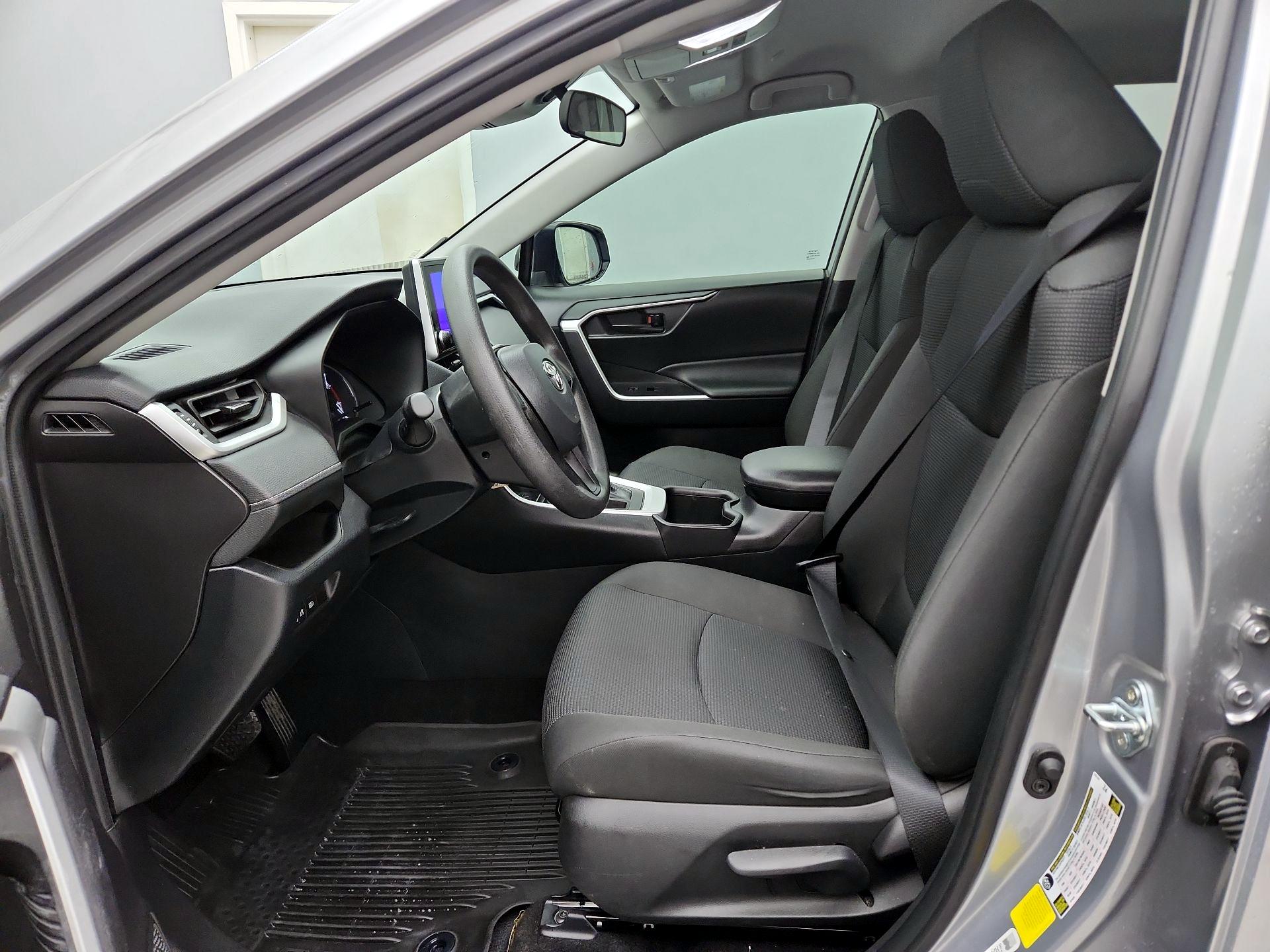 Thumbnail: 2024 Toyota RAV4 - 11