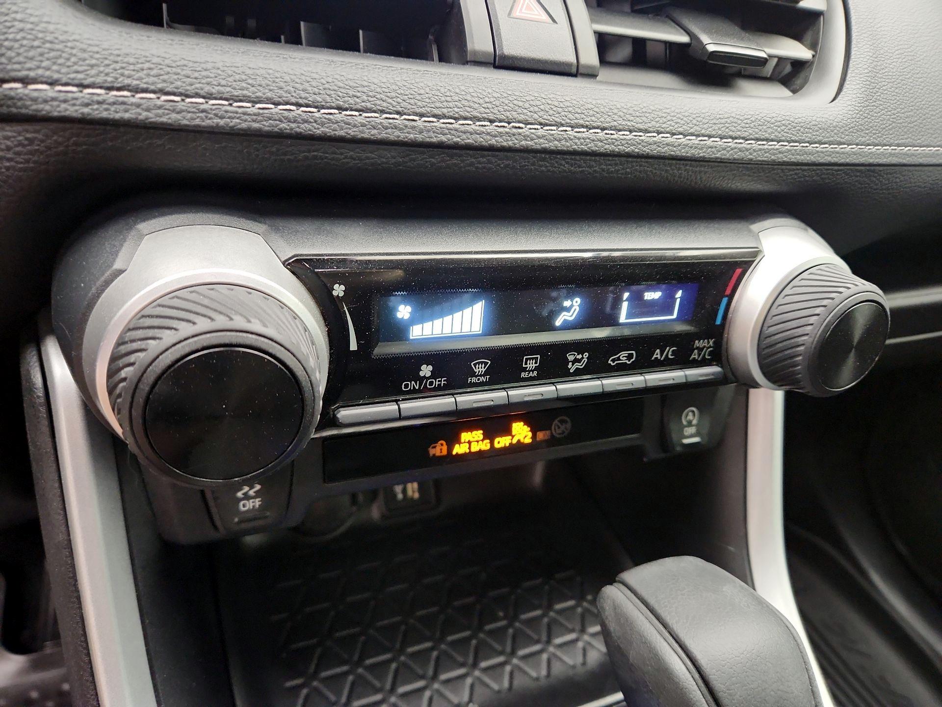 Thumbnail: 2024 Toyota RAV4 - 16