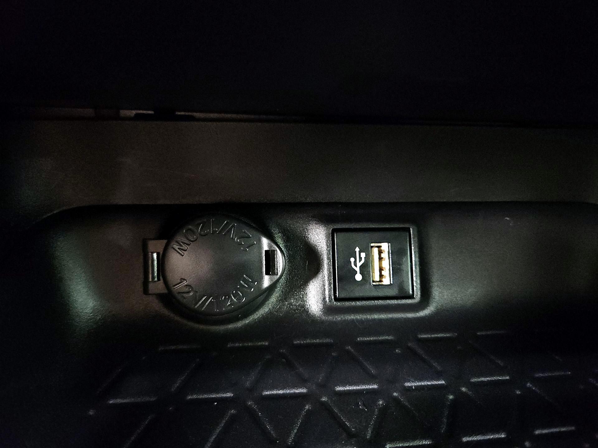 Thumbnail: 2024 Toyota RAV4 - 18