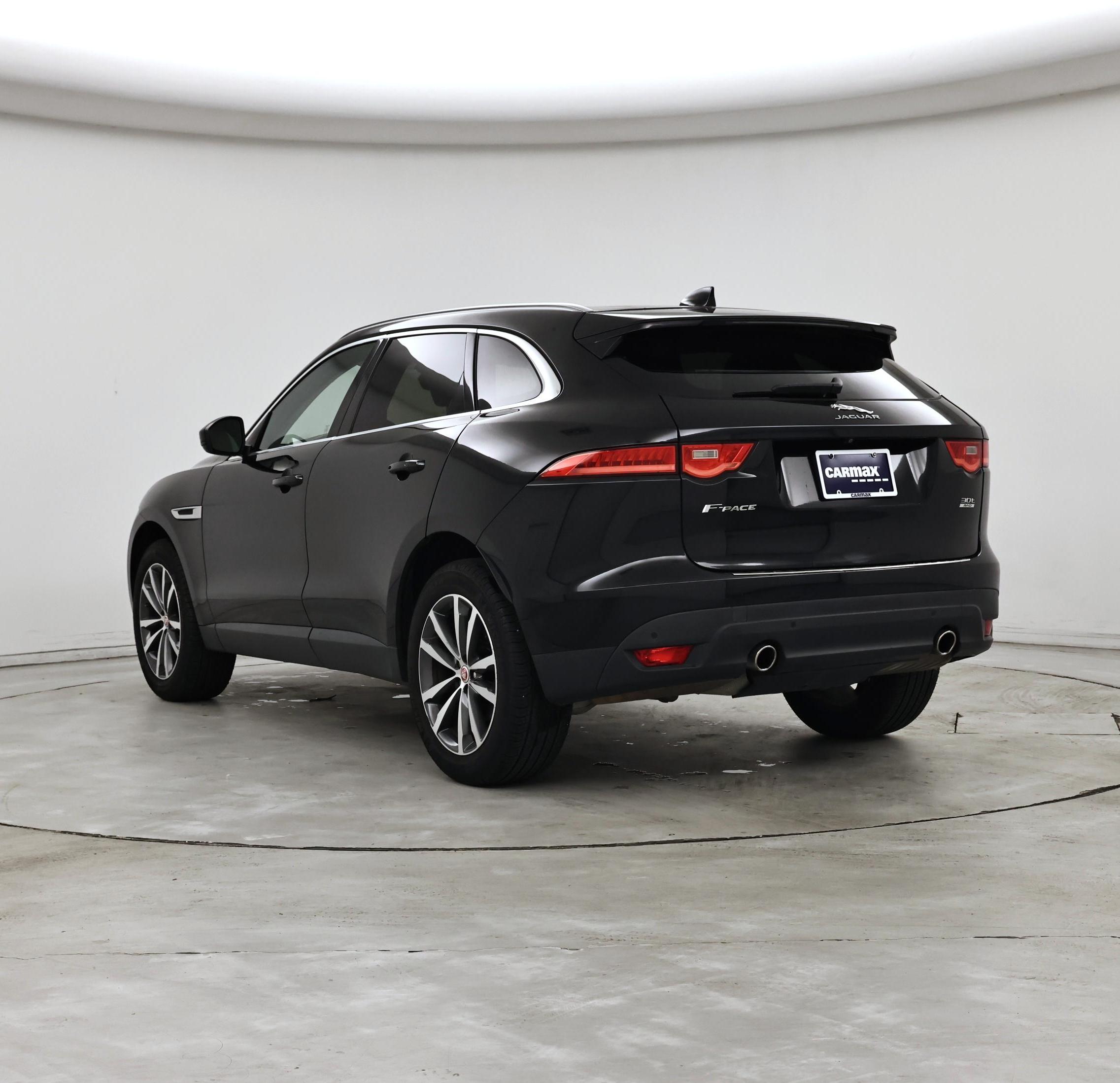 Thumbnail: 2019 Jaguar F-Pace - 2