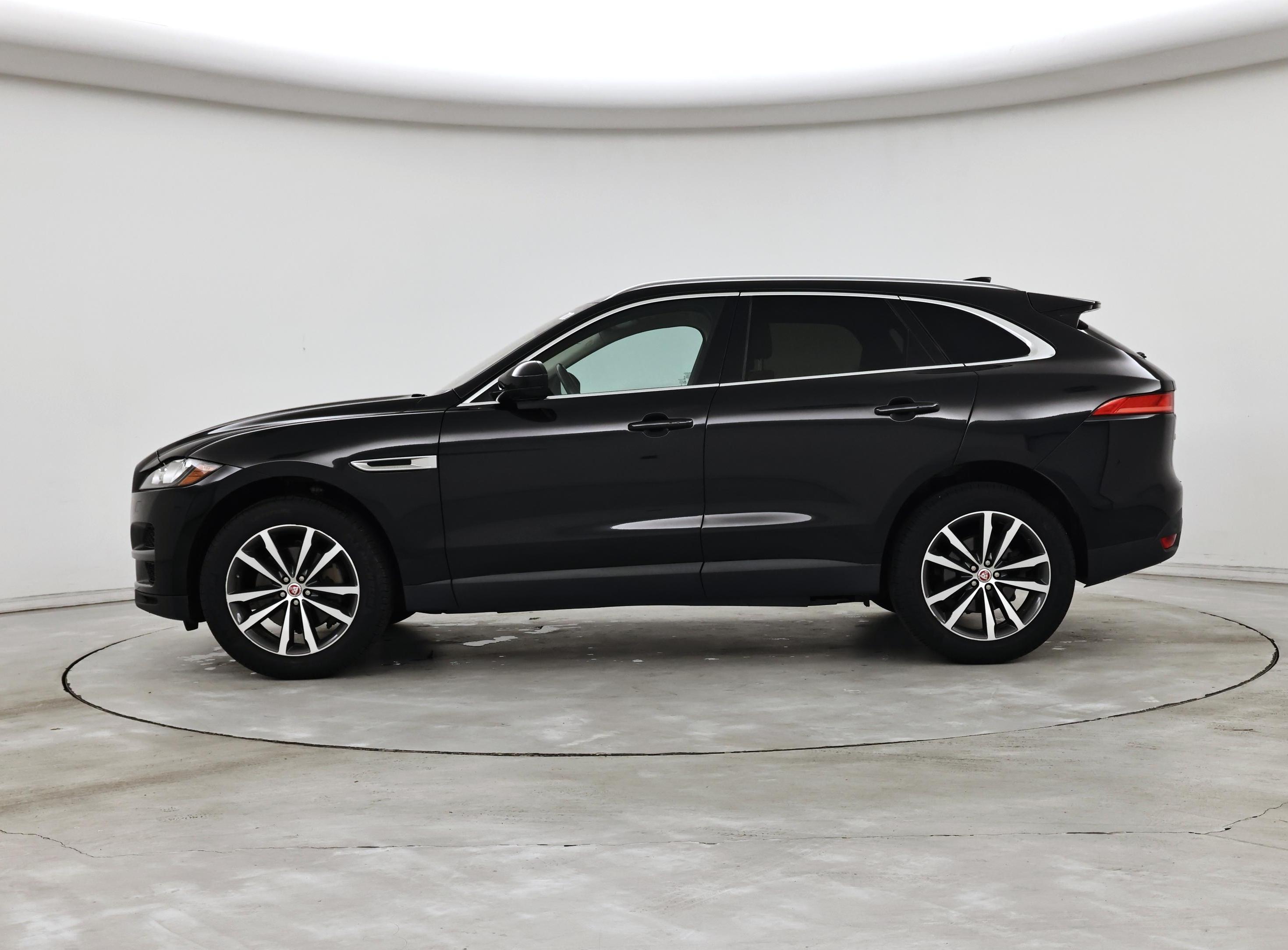 Thumbnail: 2019 Jaguar F-Pace - 3