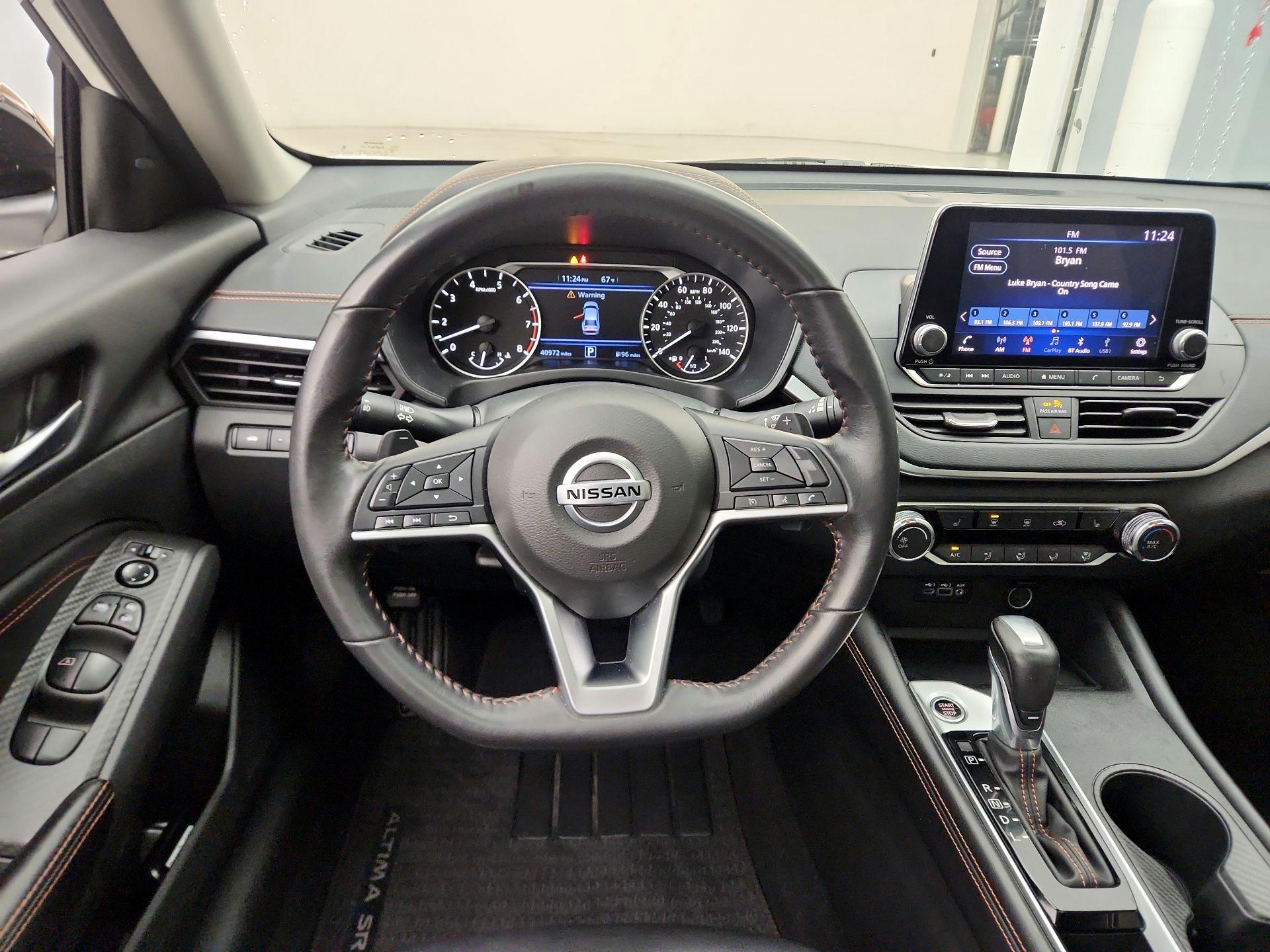 Thumbnail: 2022 Nissan Altima - 10