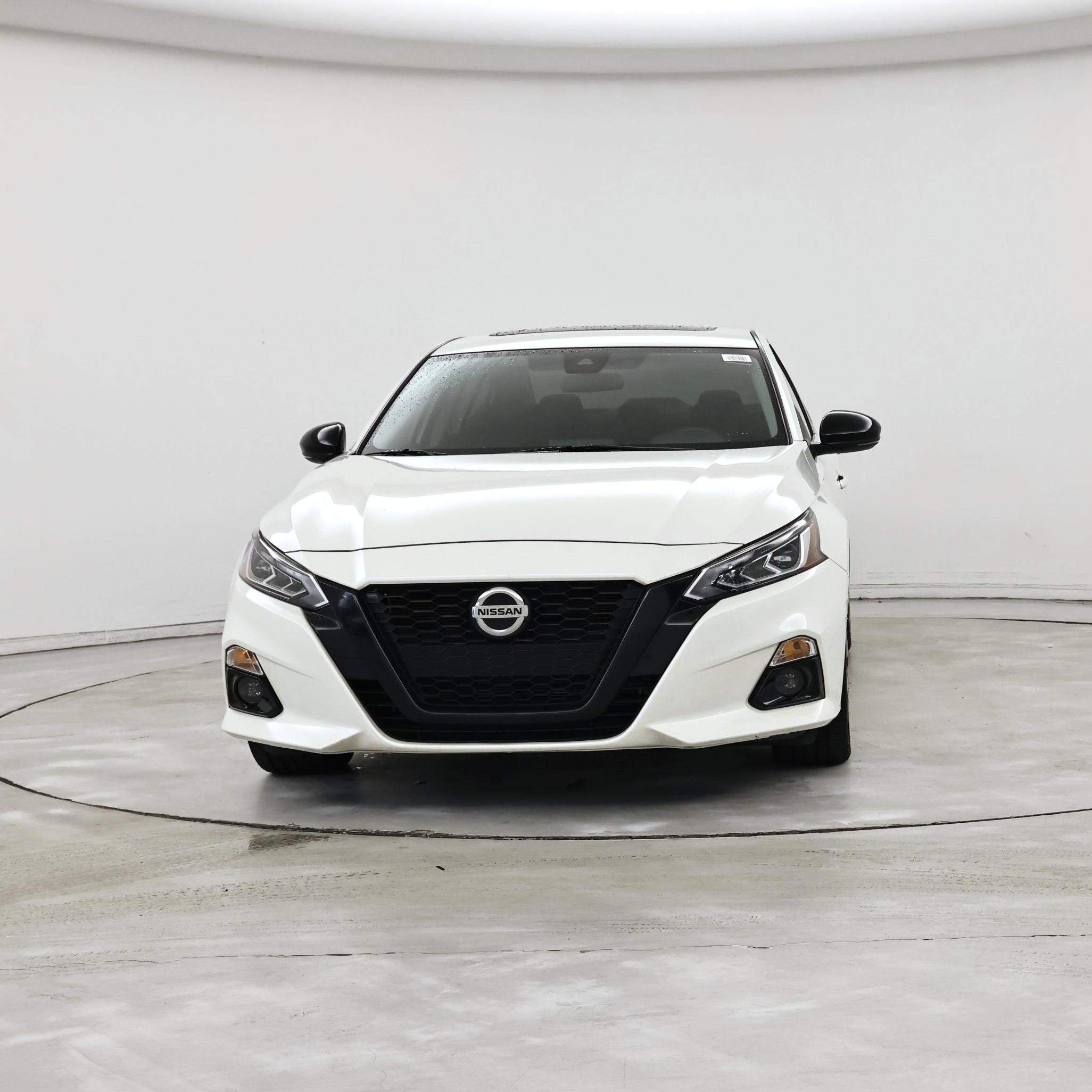 Thumbnail: 2022 Nissan Altima - 5
