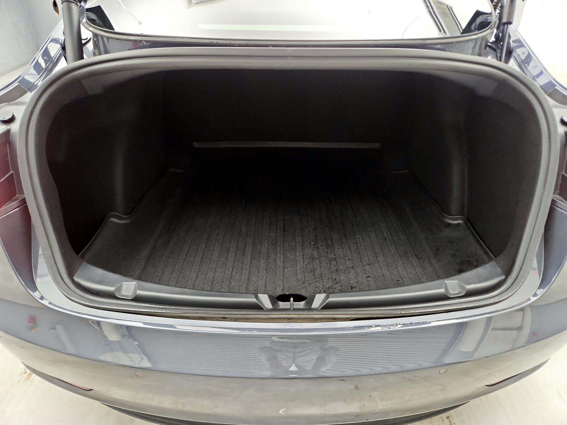 Thumbnail: 2022 Tesla Model 3 - 19