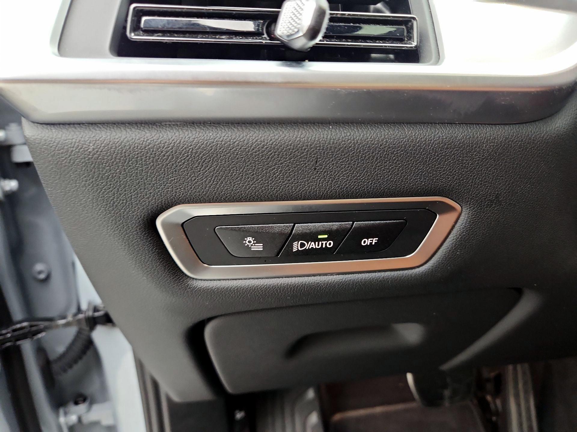 Thumbnail: 2025 BMW X7 - 13