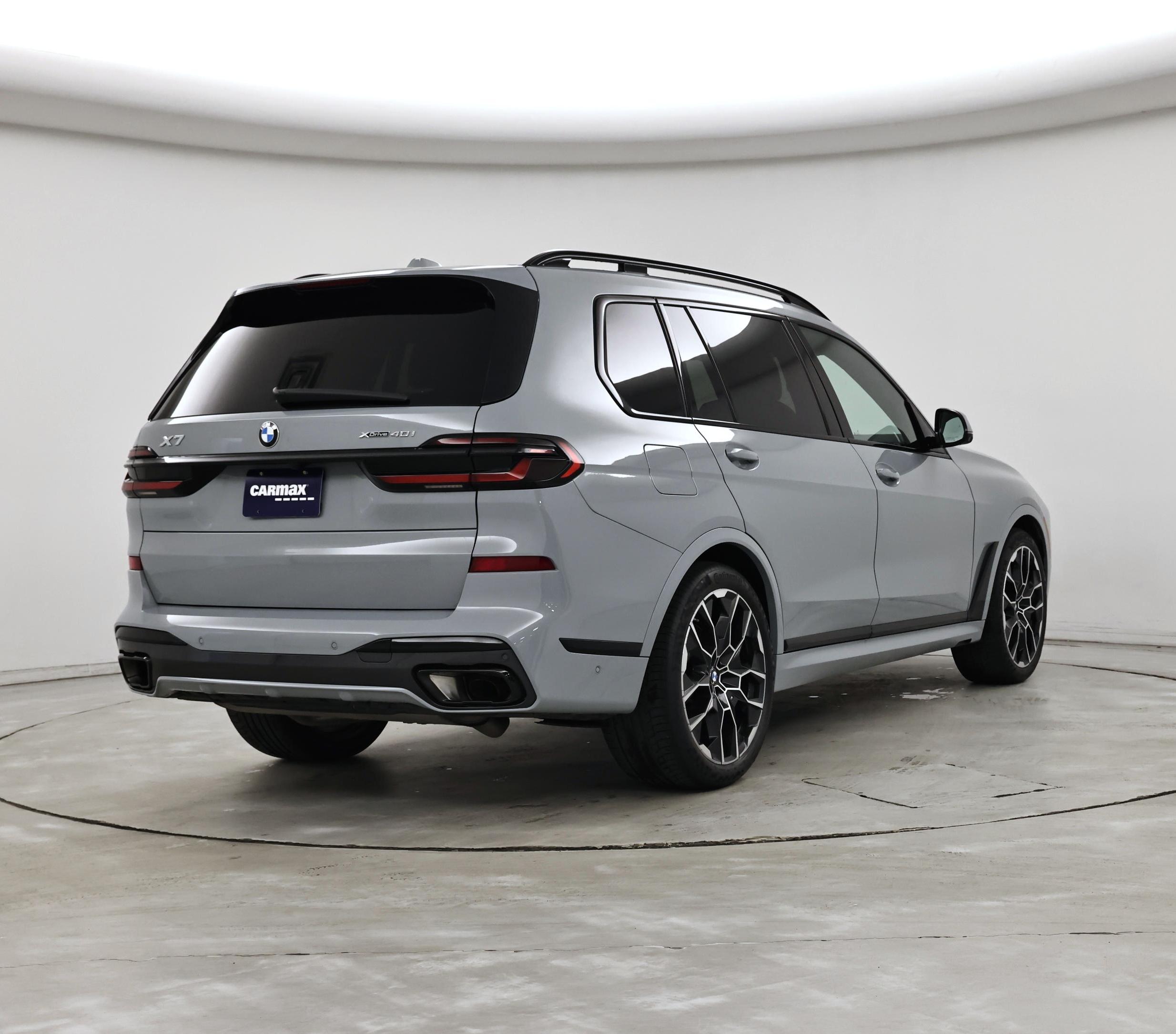 Thumbnail: 2025 BMW X7 - 8