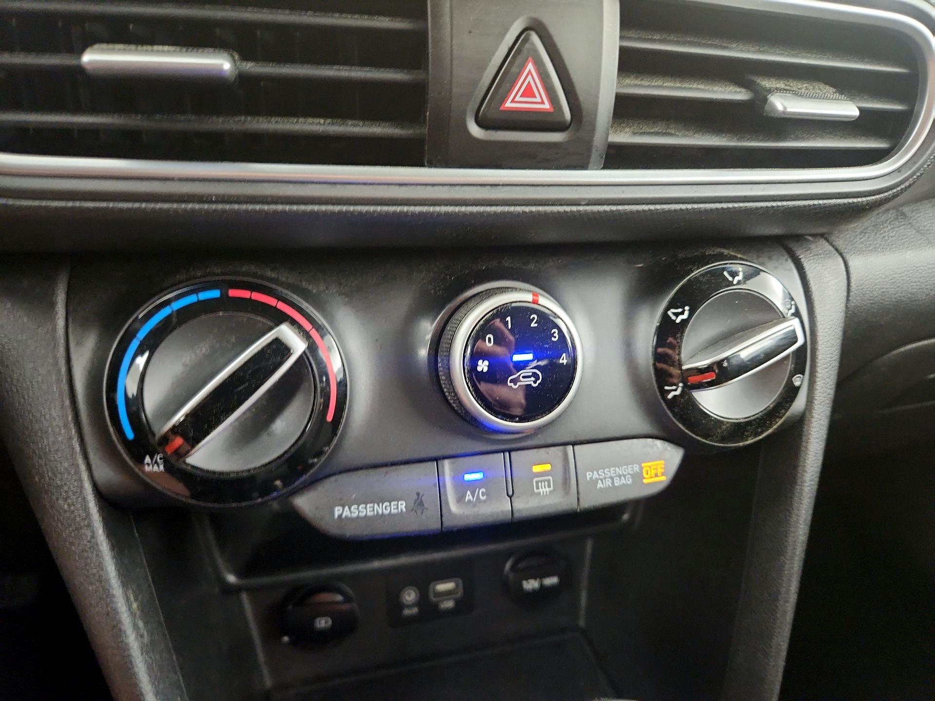 Thumbnail: 2020 Hyundai Kona - 16