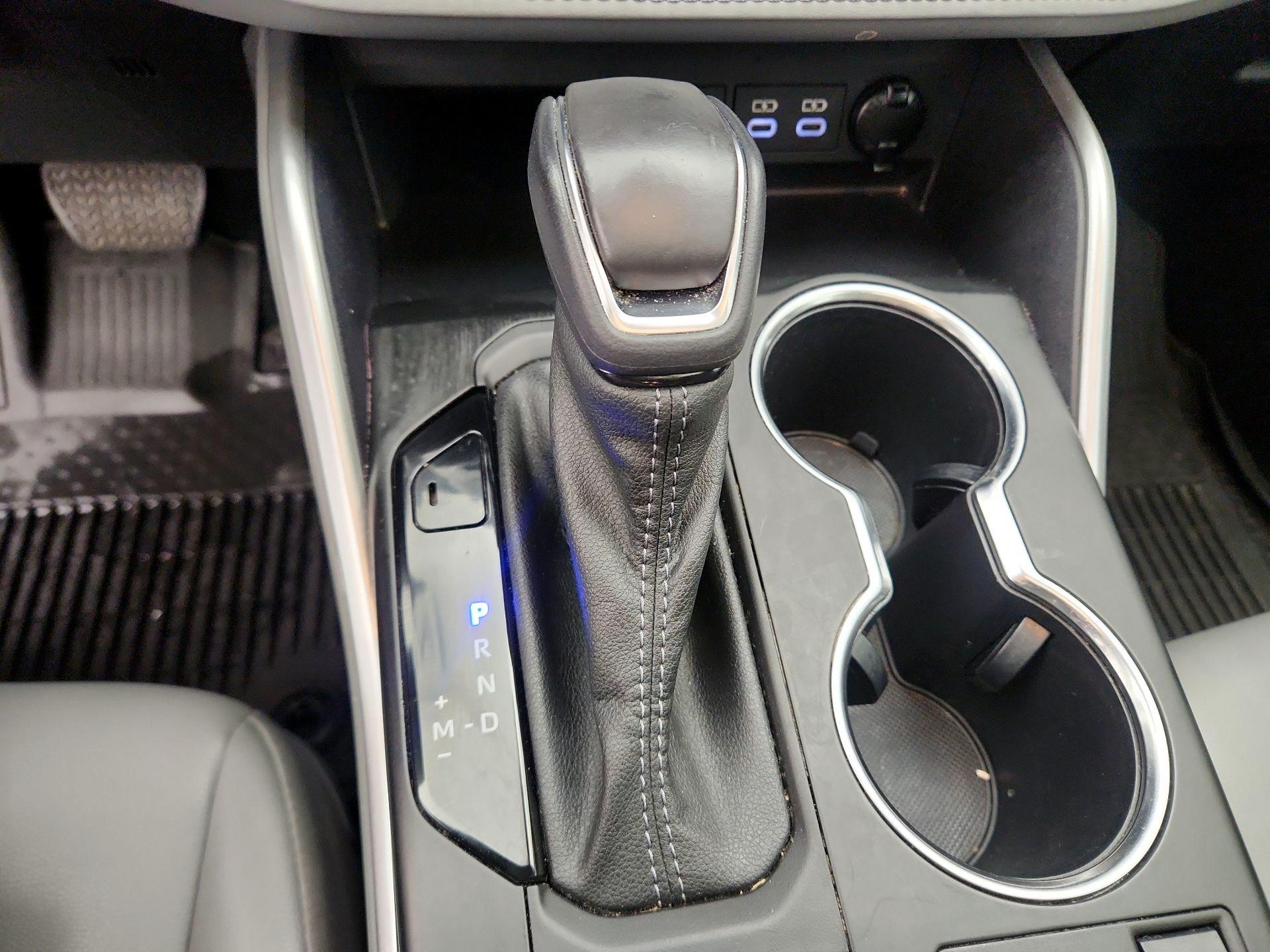 Thumbnail: 2023 Toyota Highlander - 17