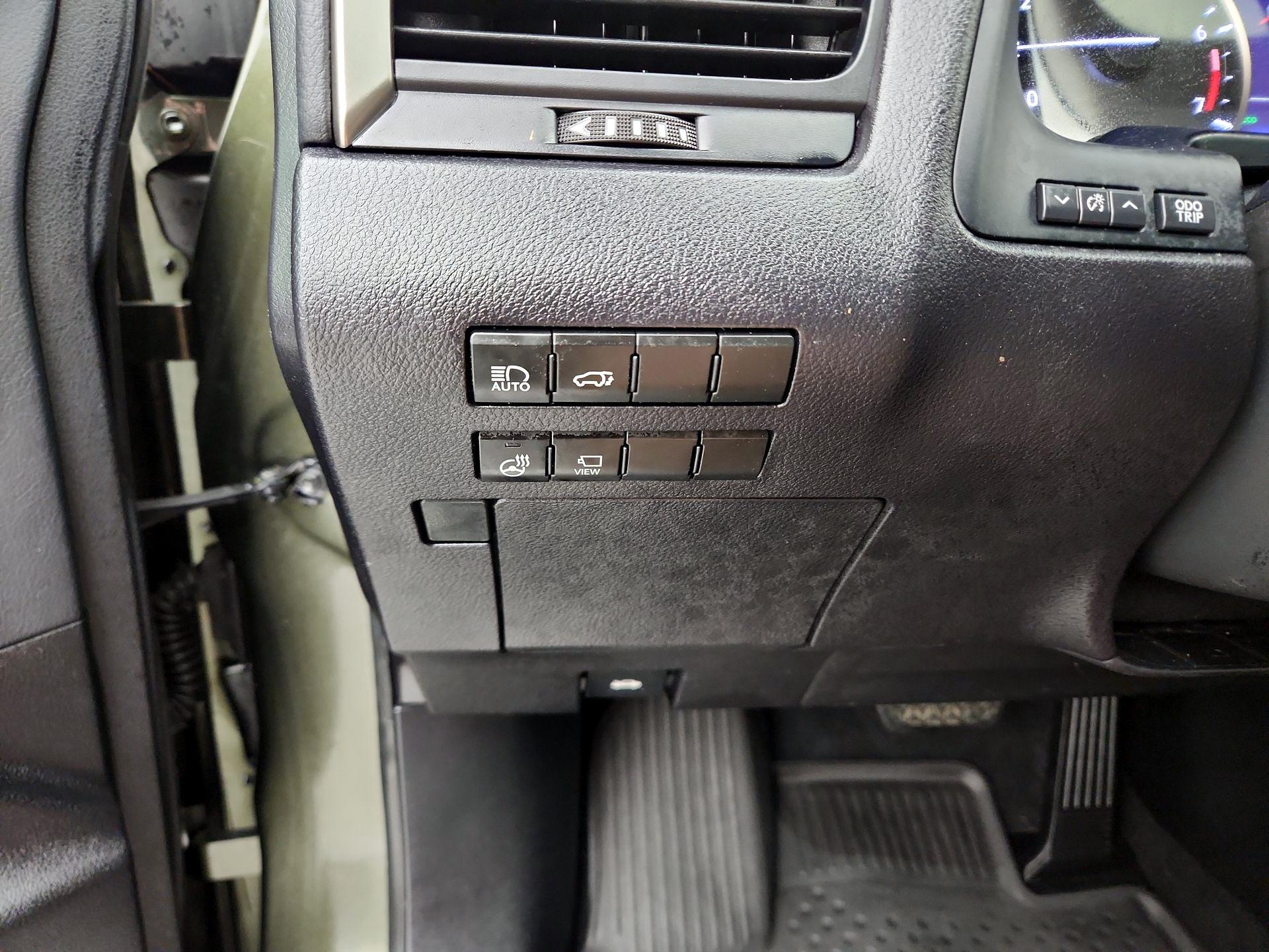 Thumbnail: 2022 Lexus RX - 13