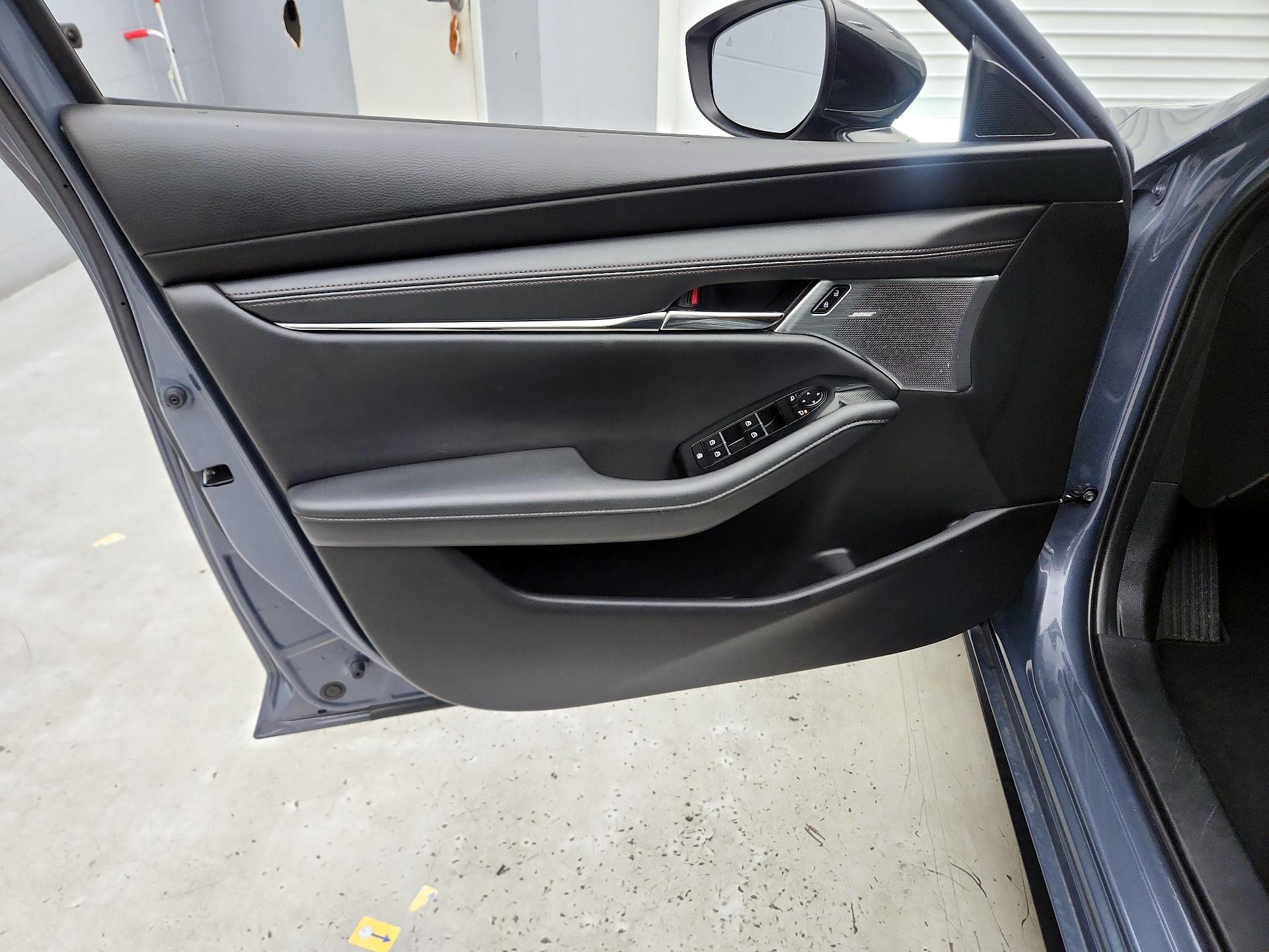 Thumbnail: 2021 Mazda Mazda3 - 12