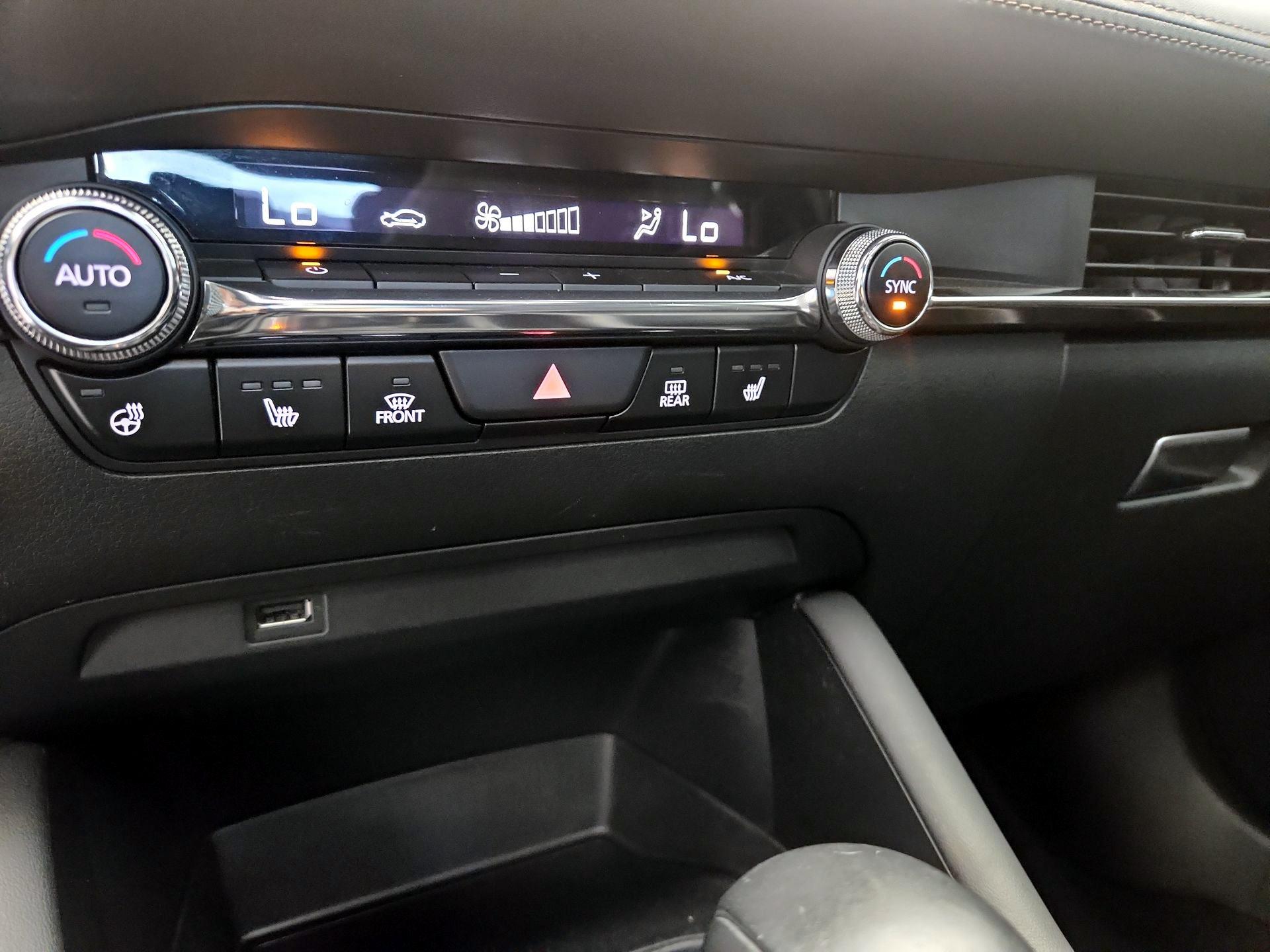 Thumbnail: 2021 Mazda Mazda3 - 17