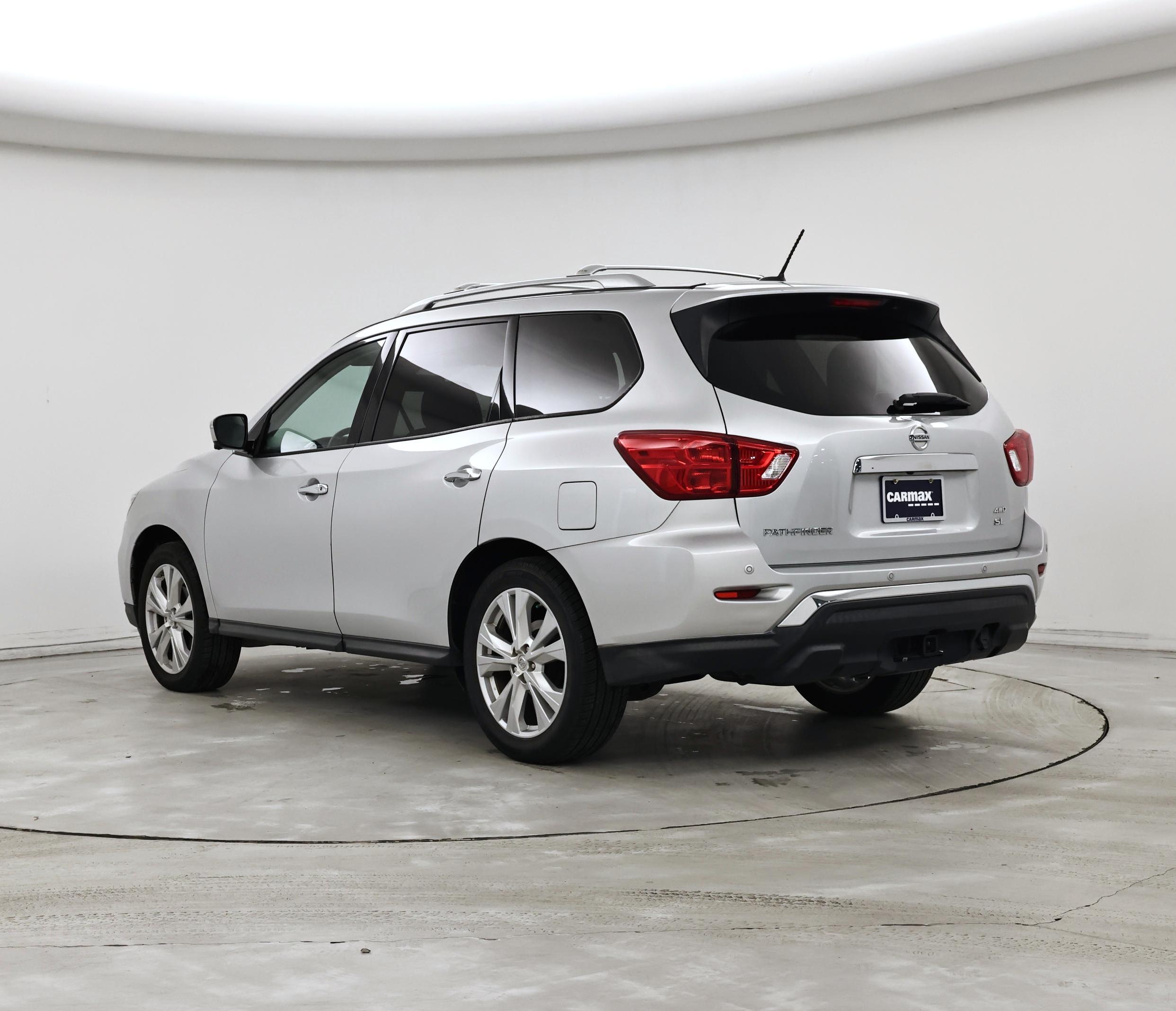 Thumbnail: 2018 Nissan Pathfinder - 2