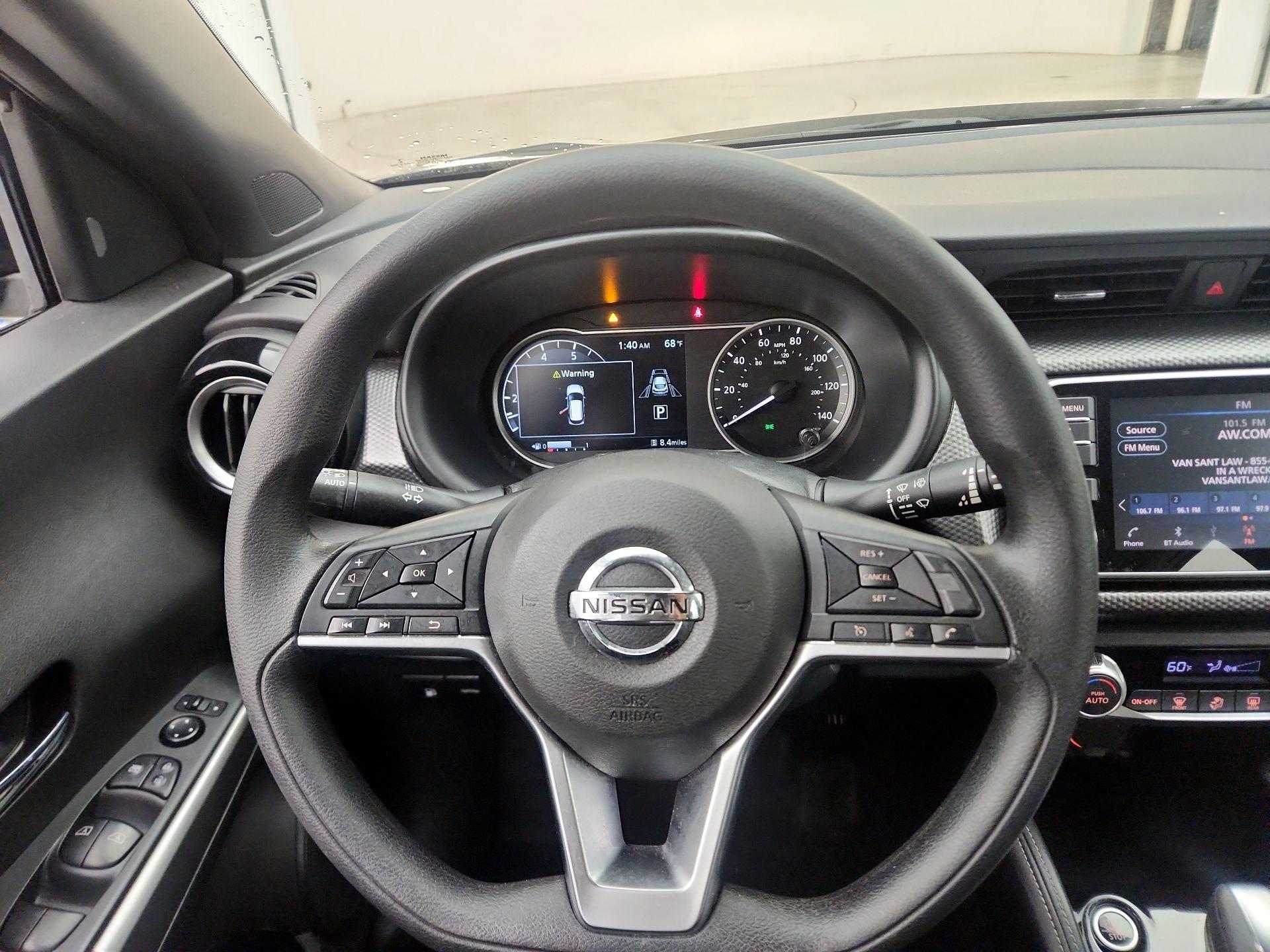 Thumbnail: 2020 Nissan Kicks - 10