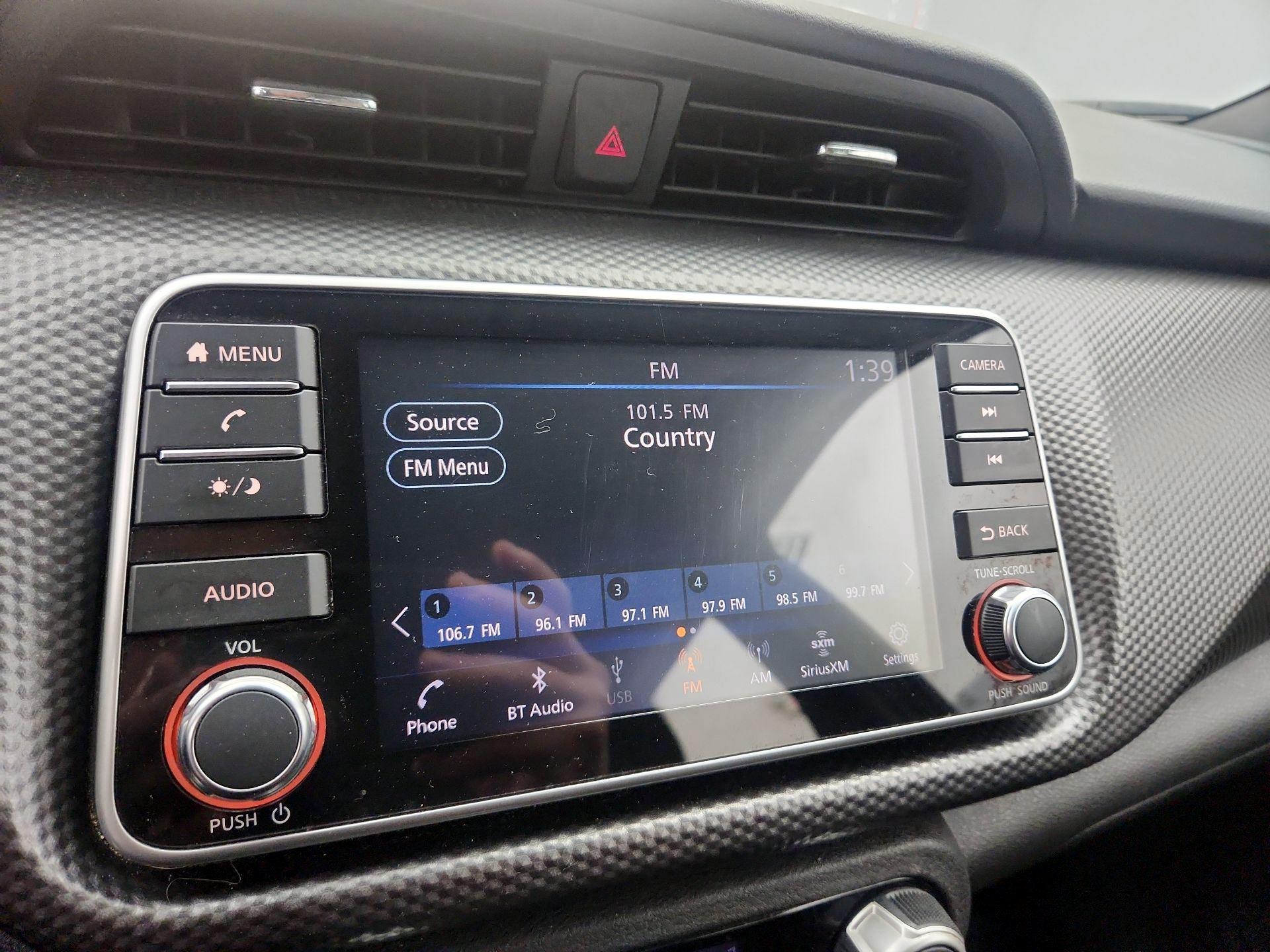 Thumbnail: 2020 Nissan Kicks - 14