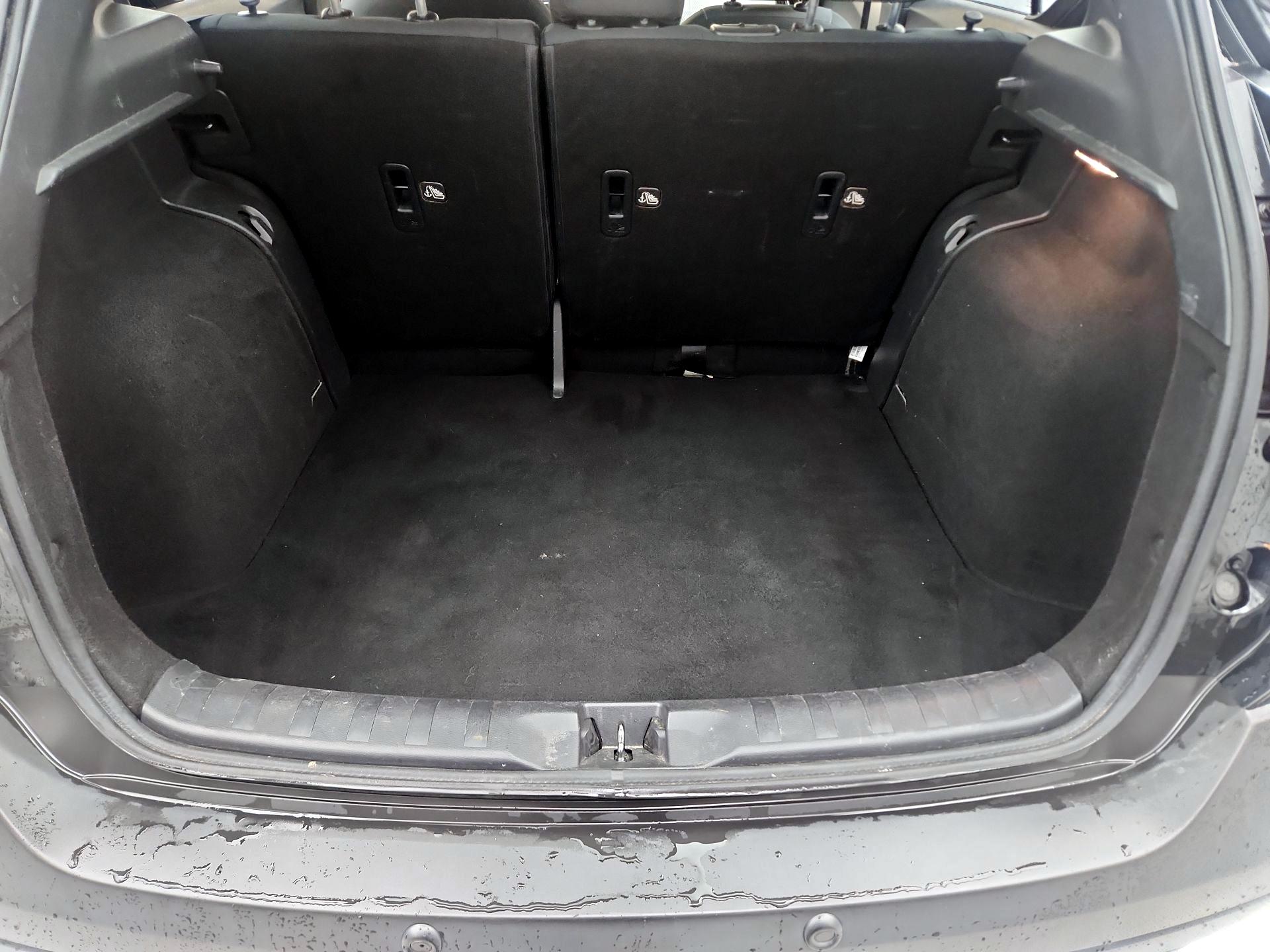 Thumbnail: 2020 Nissan Kicks - 19