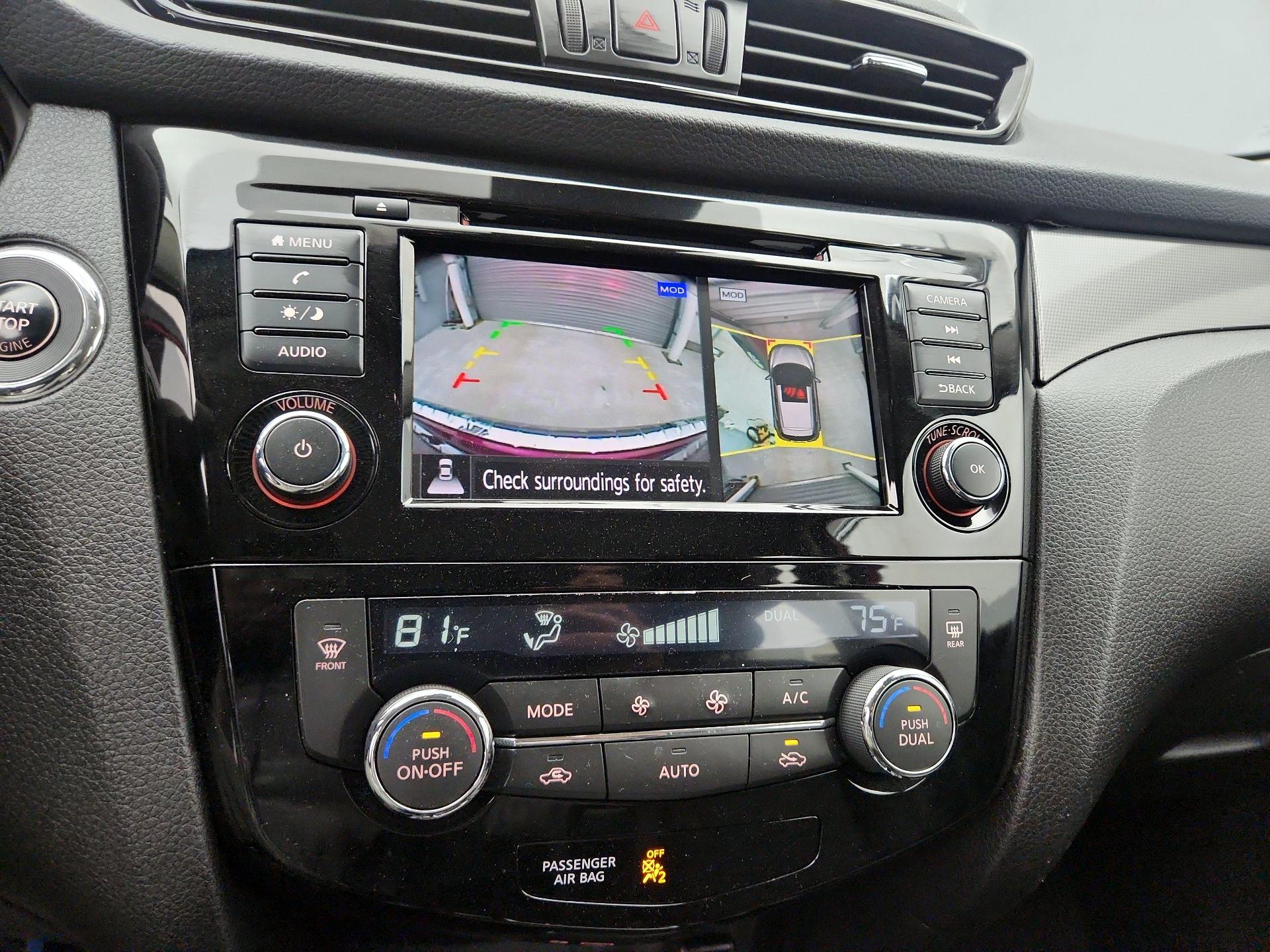 Thumbnail: 2020 Nissan Rogue Sport - 14