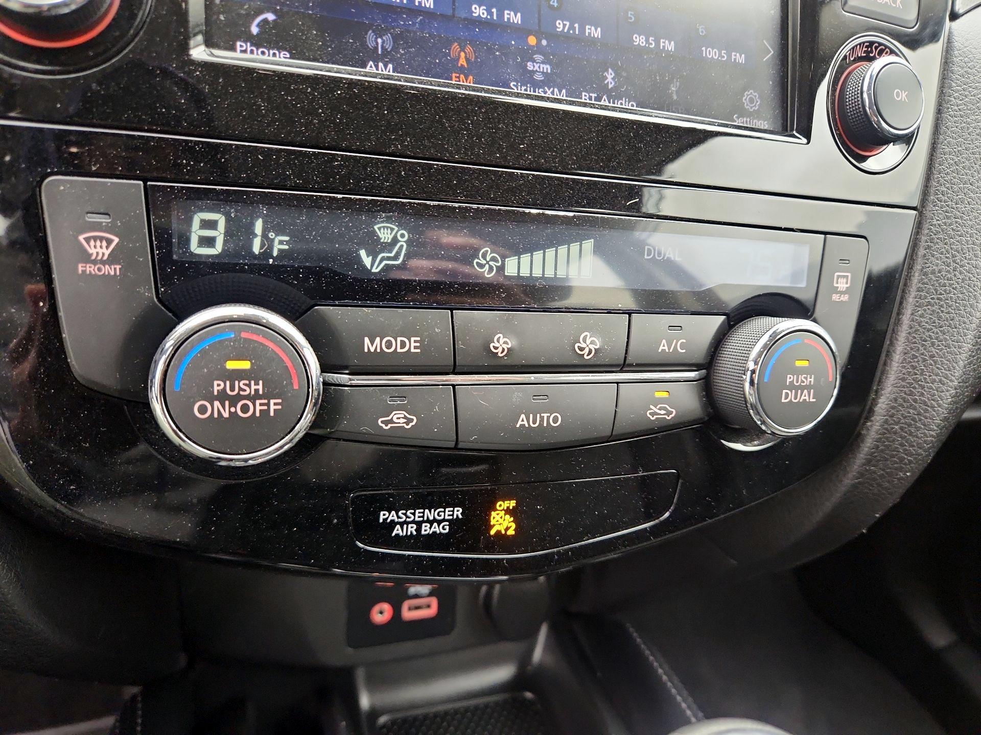 Thumbnail: 2020 Nissan Rogue Sport - 16