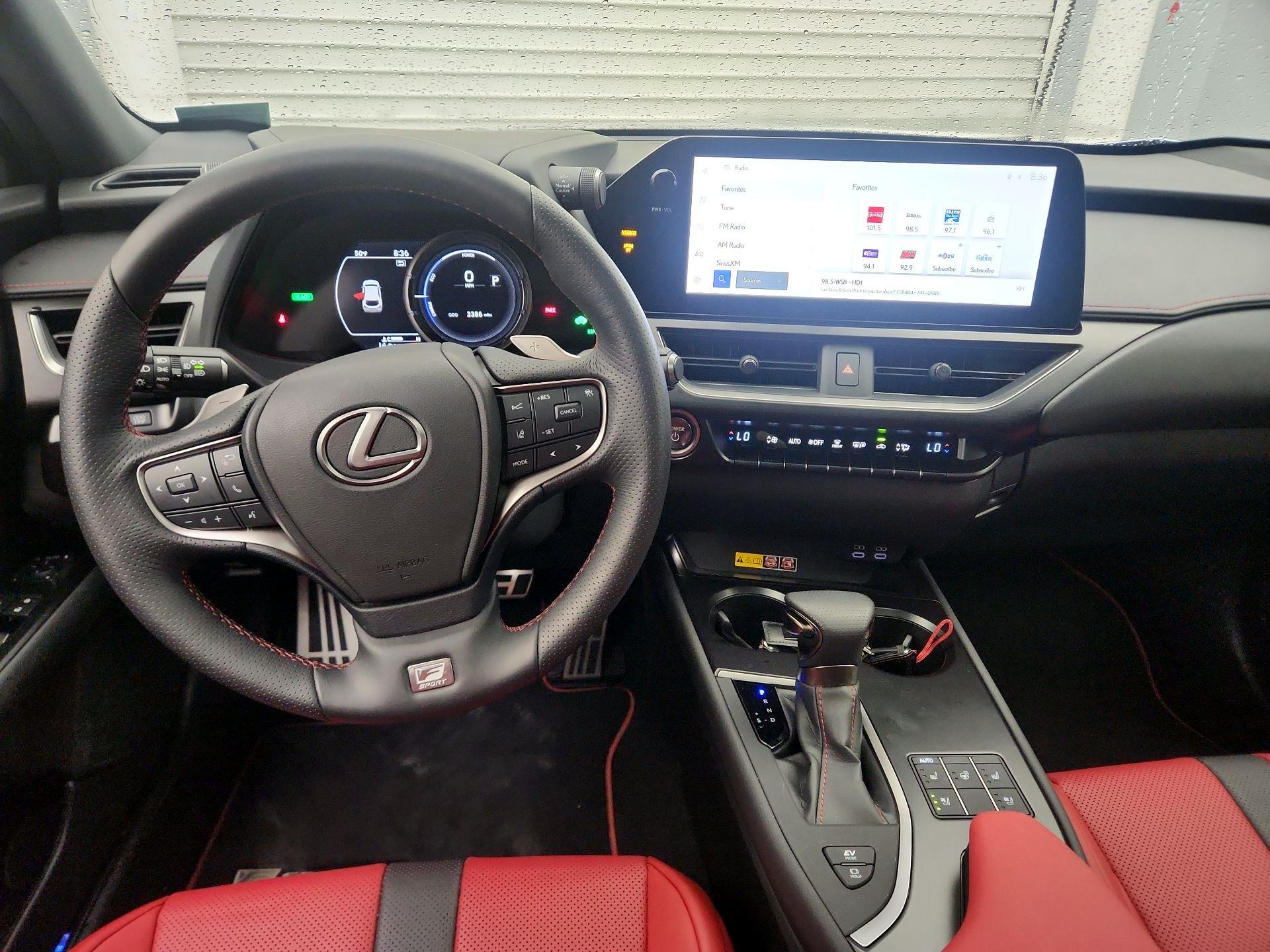 Thumbnail: 2024 Lexus UX - 9