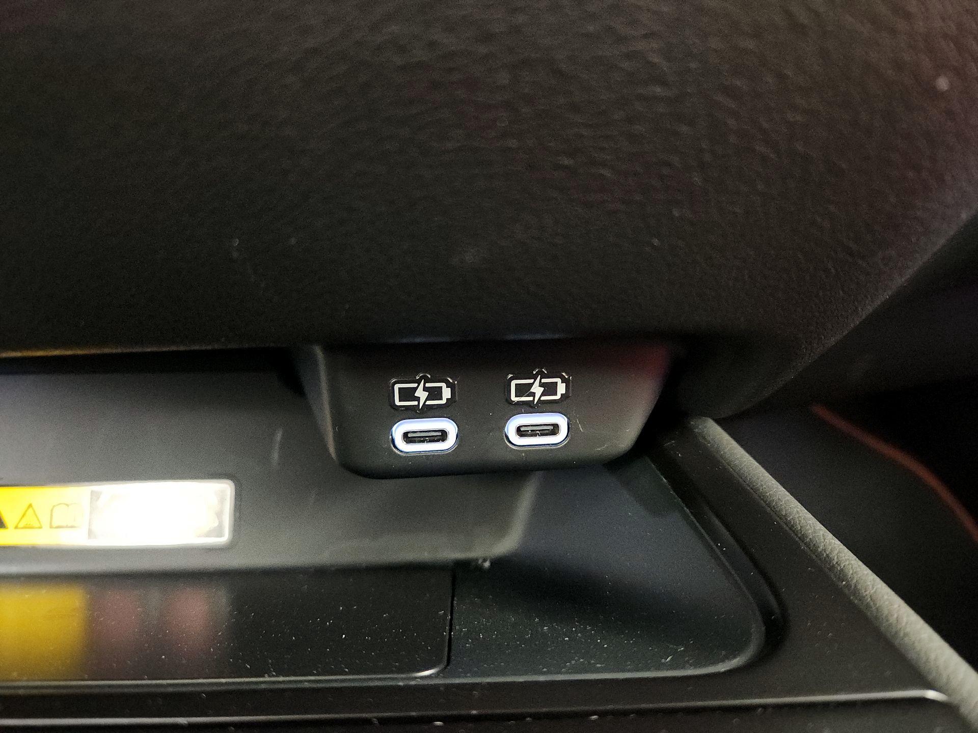 Thumbnail: 2024 Lexus UX - 18