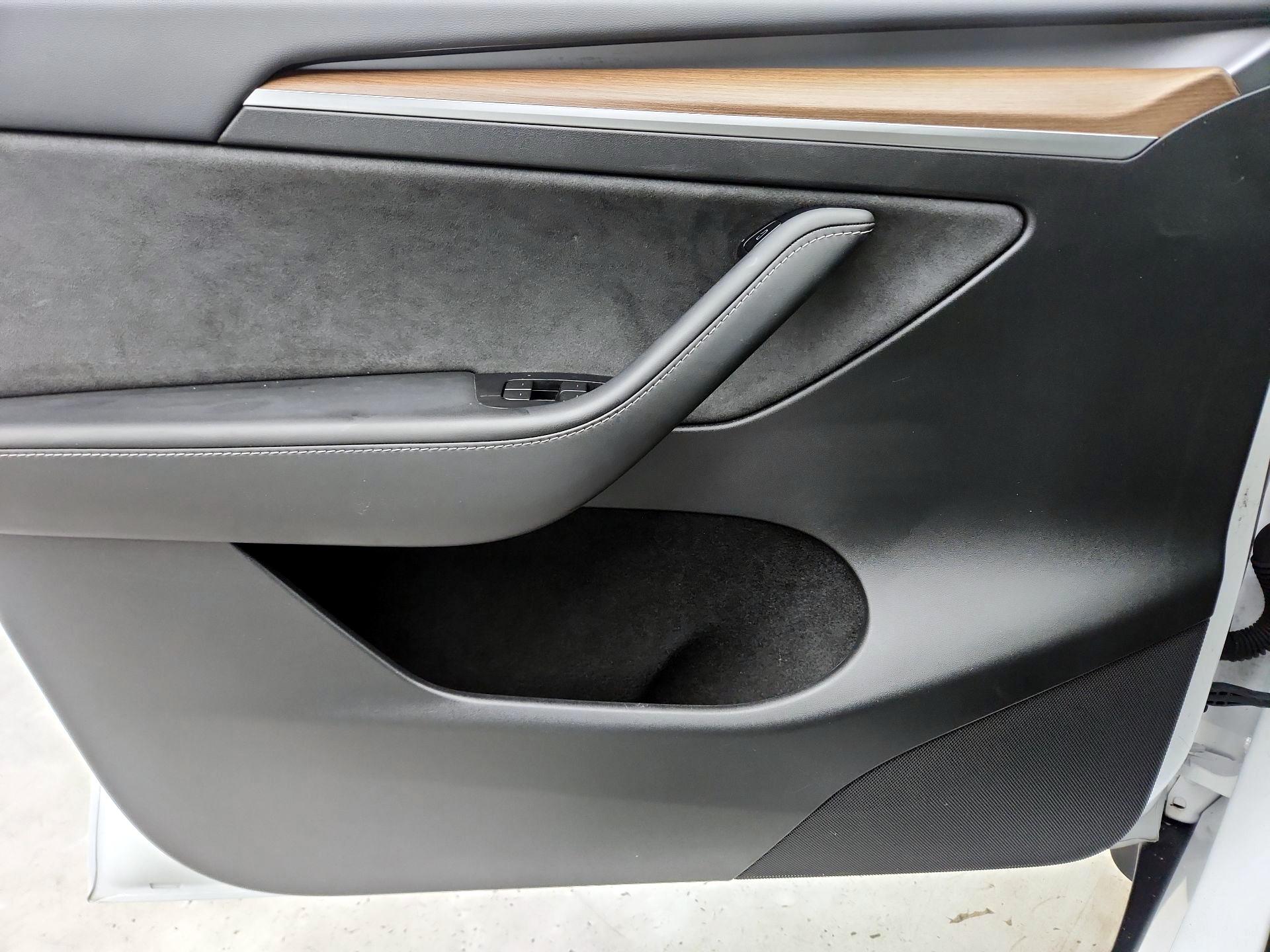 Thumbnail: 2023 Tesla Model Y - 12