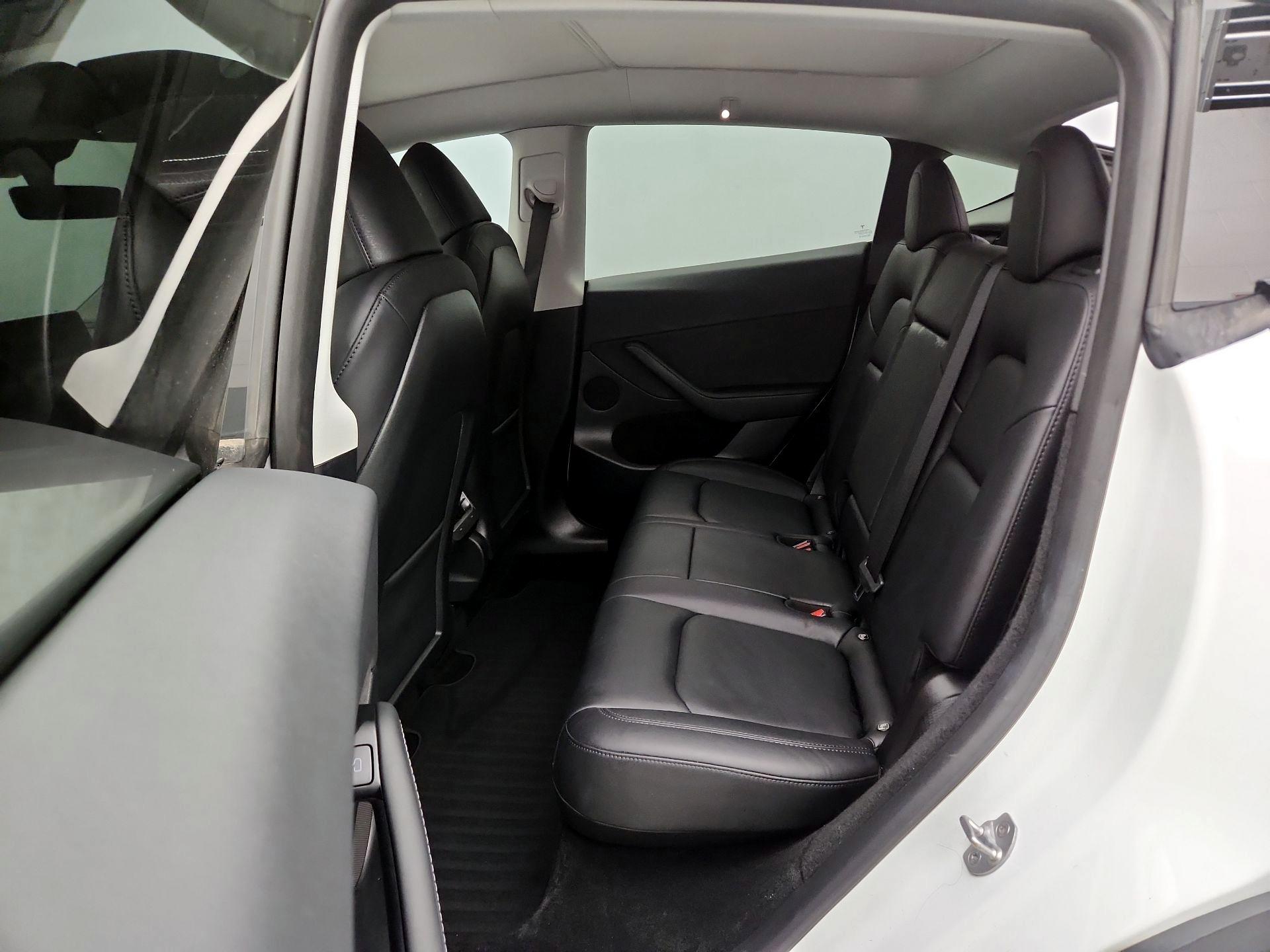 Thumbnail: 2023 Tesla Model Y - 18