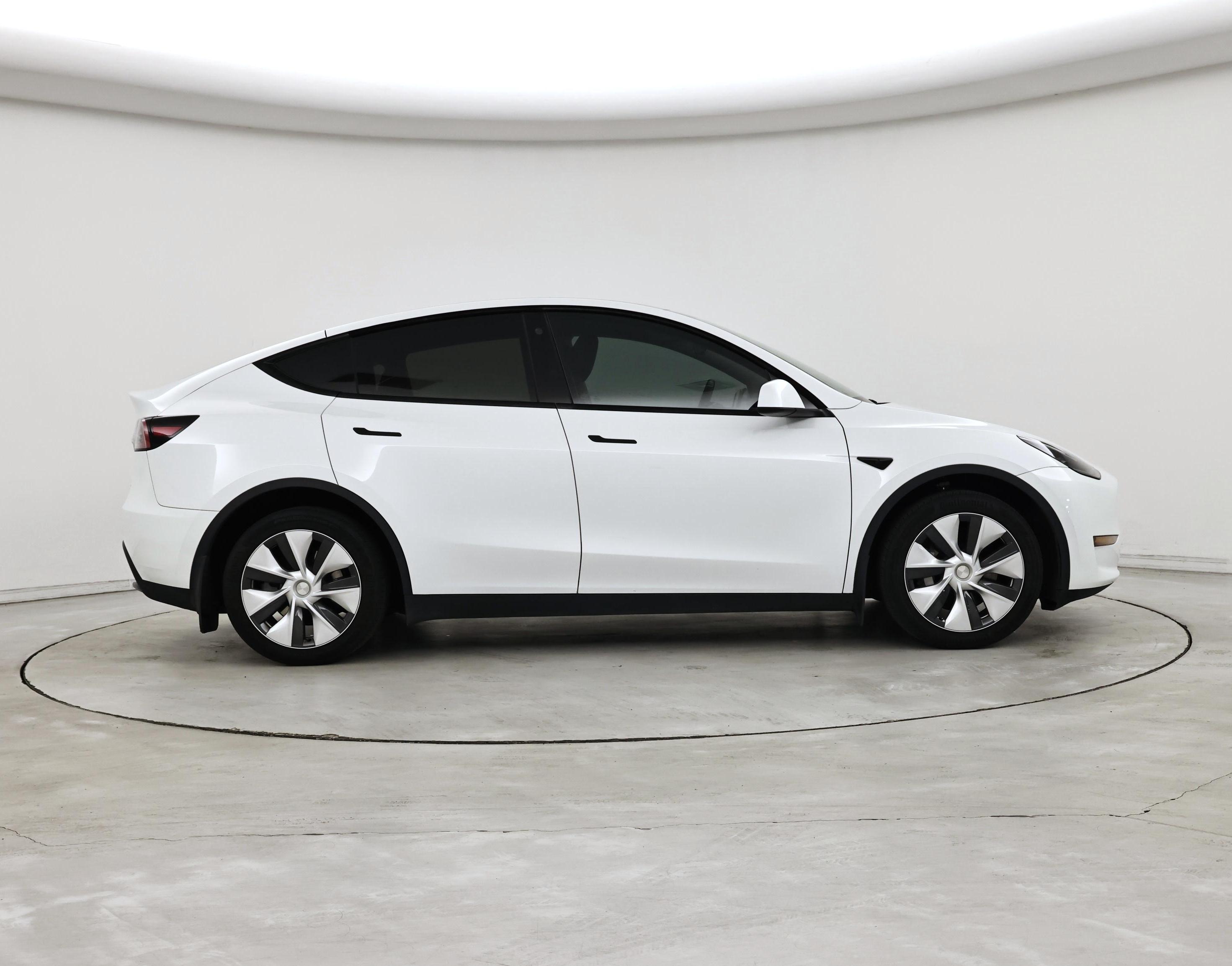 Thumbnail: 2023 Tesla Model Y - 7