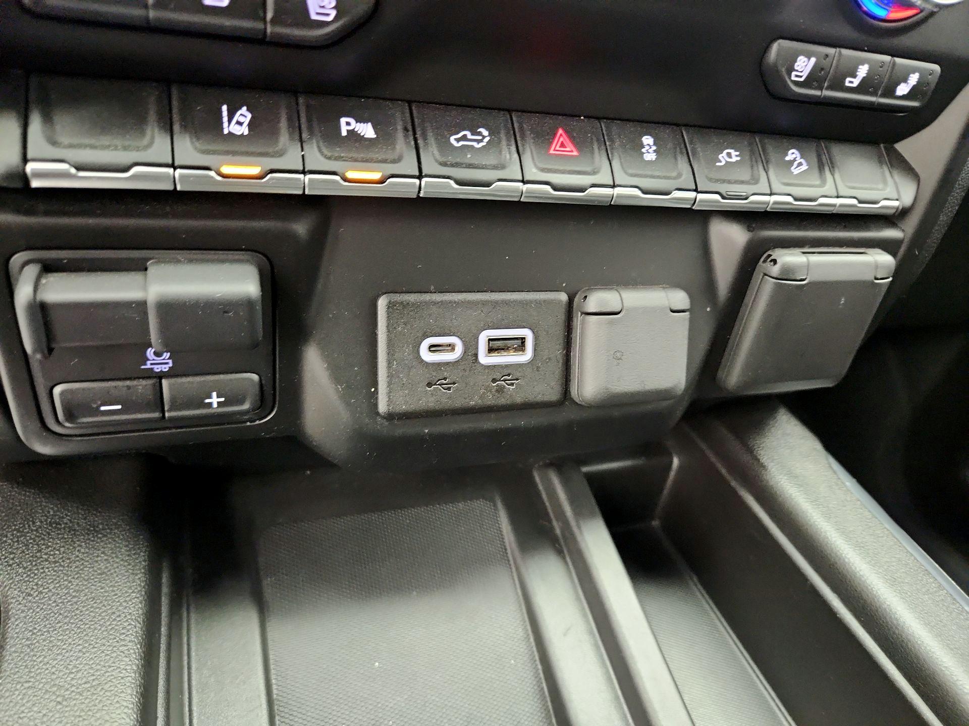 Thumbnail: 2022 GMC Sierra 2500 - 19