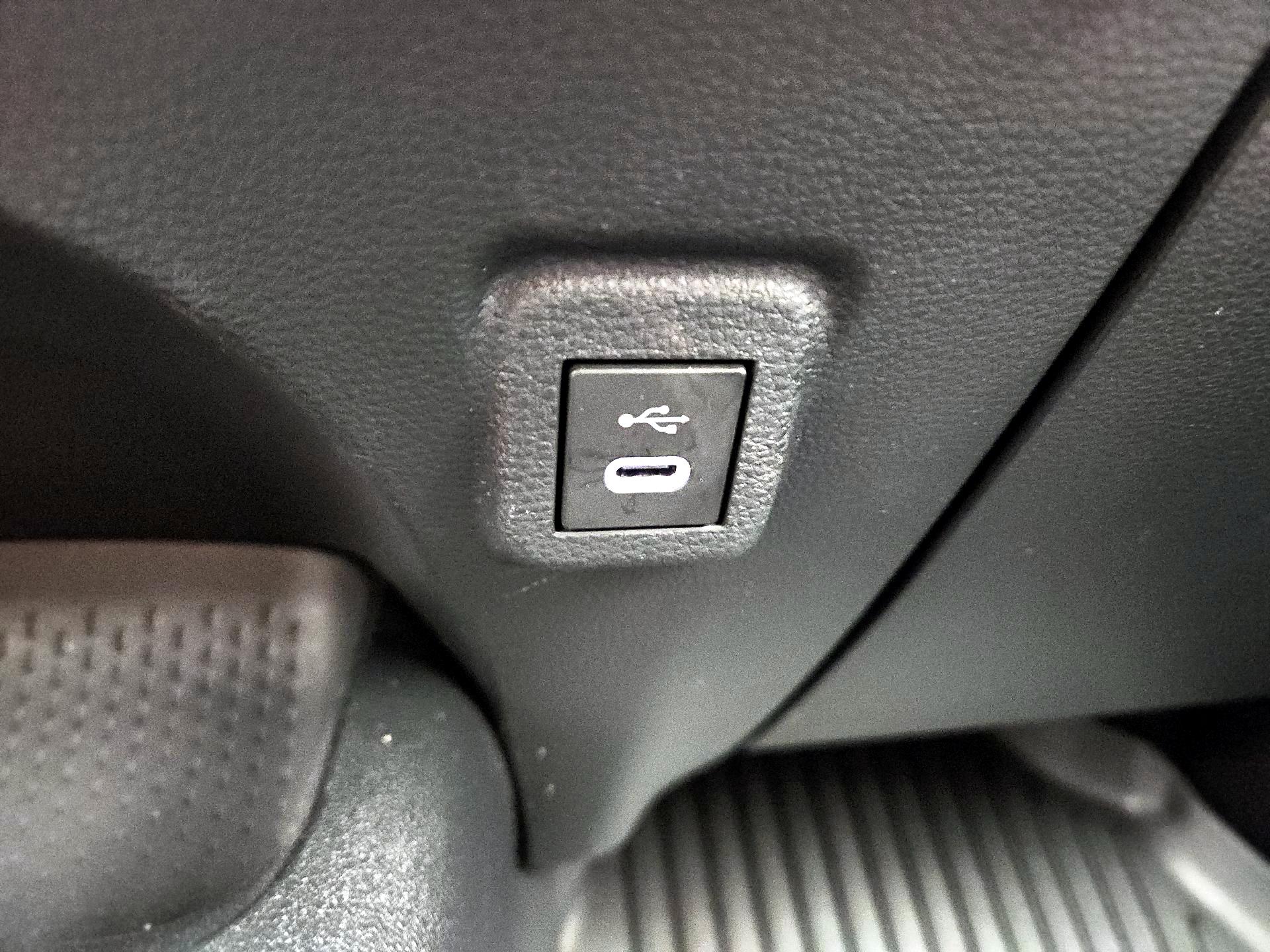 Thumbnail: 2024 Toyota Corolla - 18