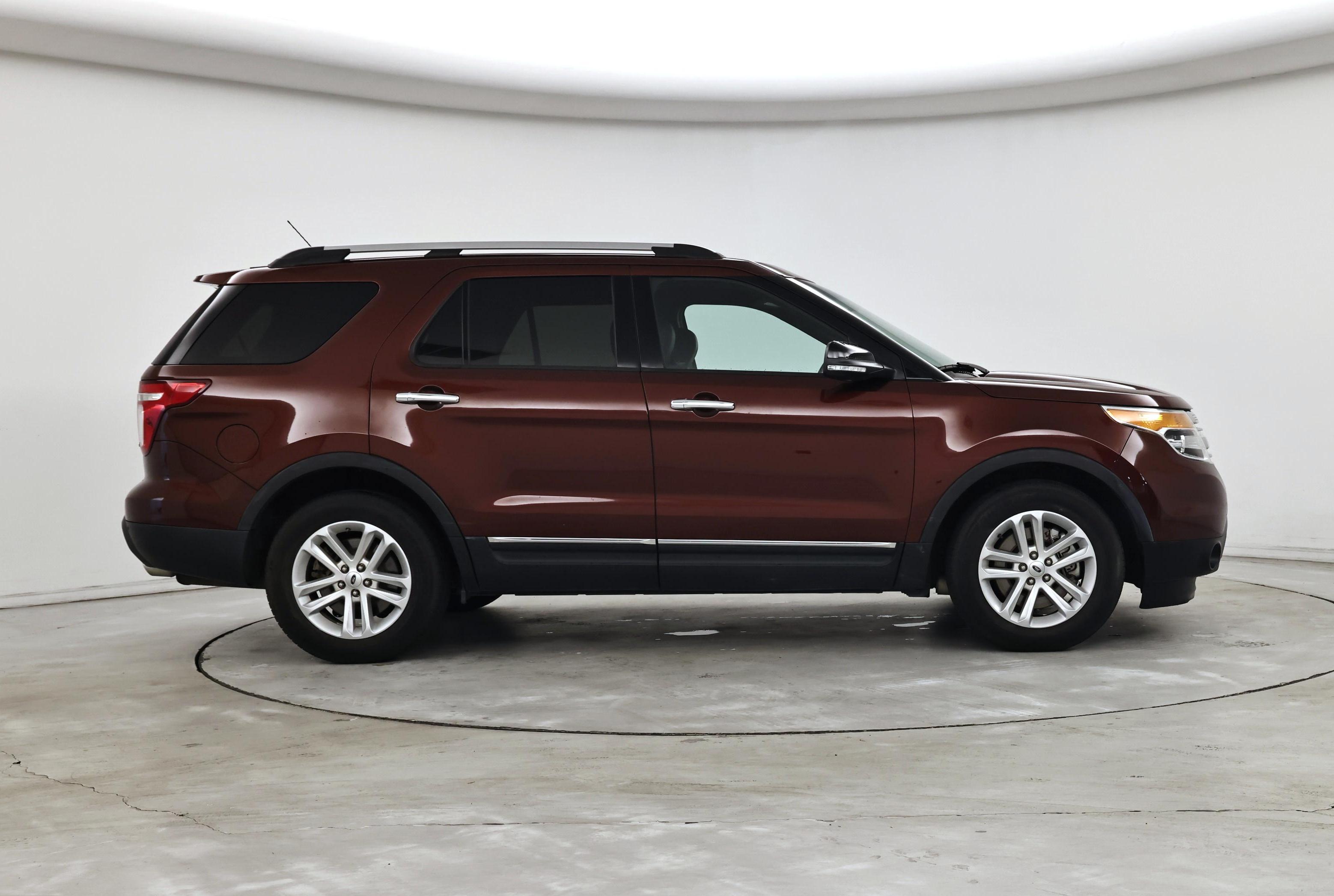 Thumbnail: 2015 Ford Explorer - 7
