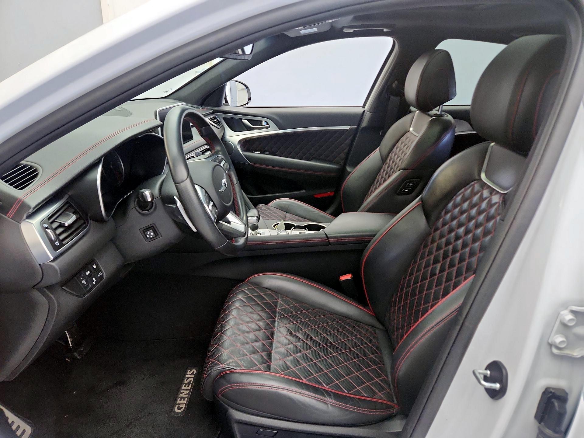 Thumbnail: 2019 Genesis G70 - 11