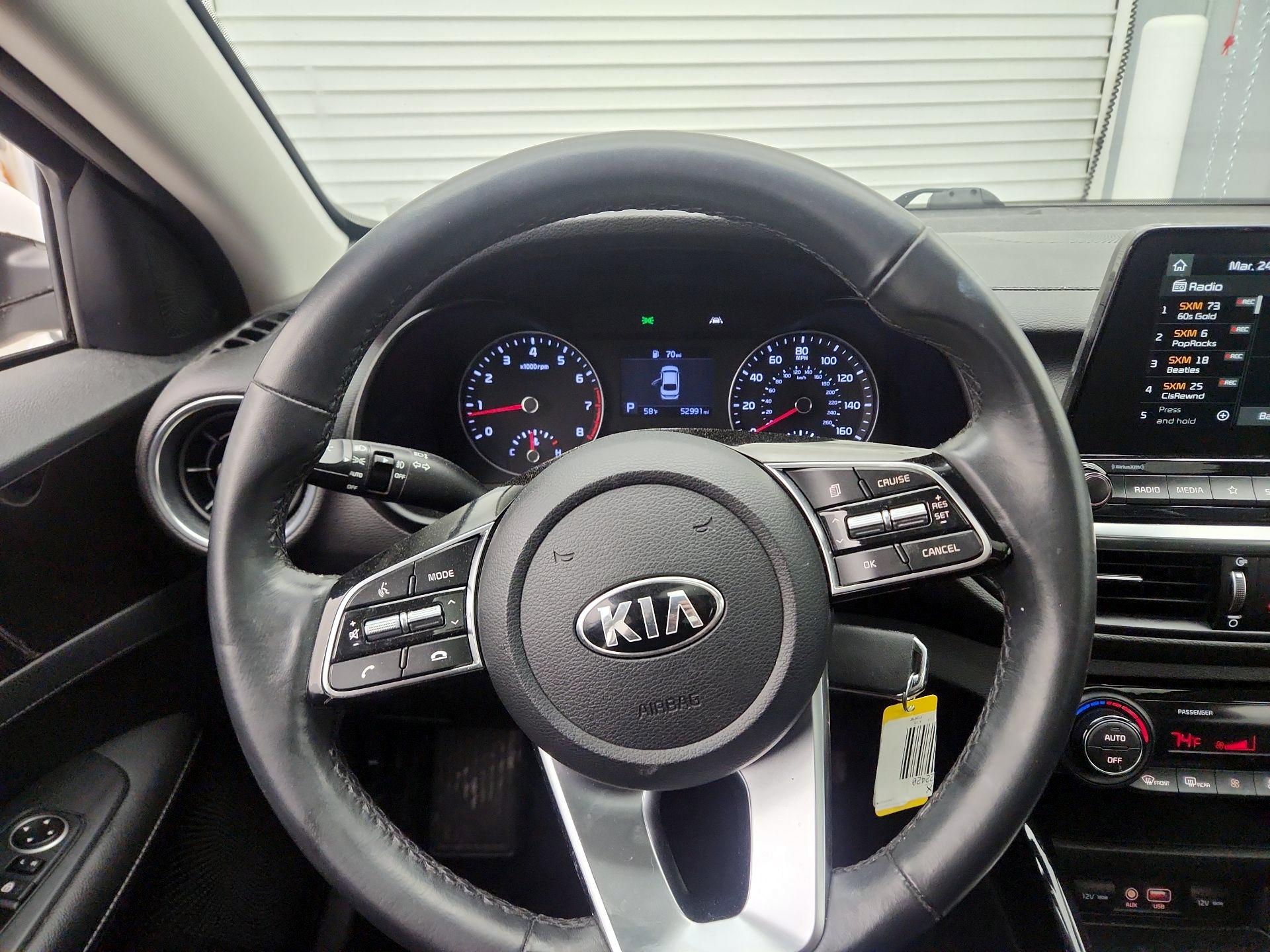 Thumbnail: 2019 Kia Forte - 10