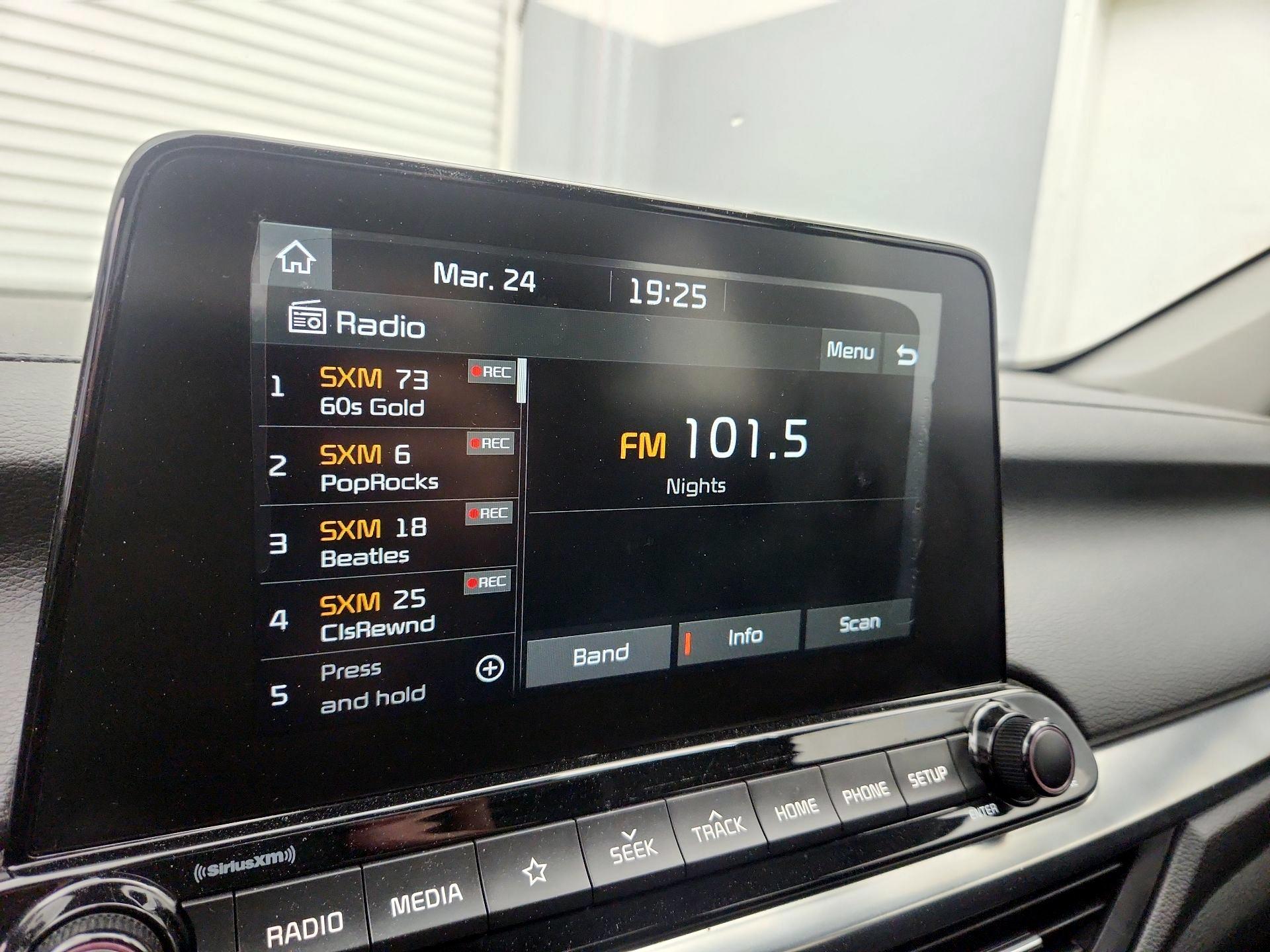 Thumbnail: 2019 Kia Forte - 15