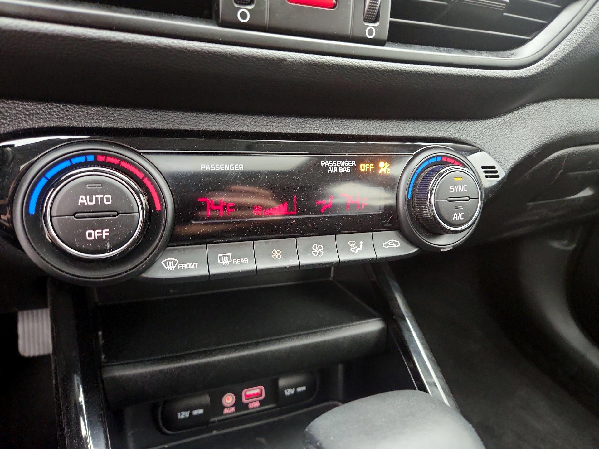 Thumbnail: 2019 Kia Forte - 16