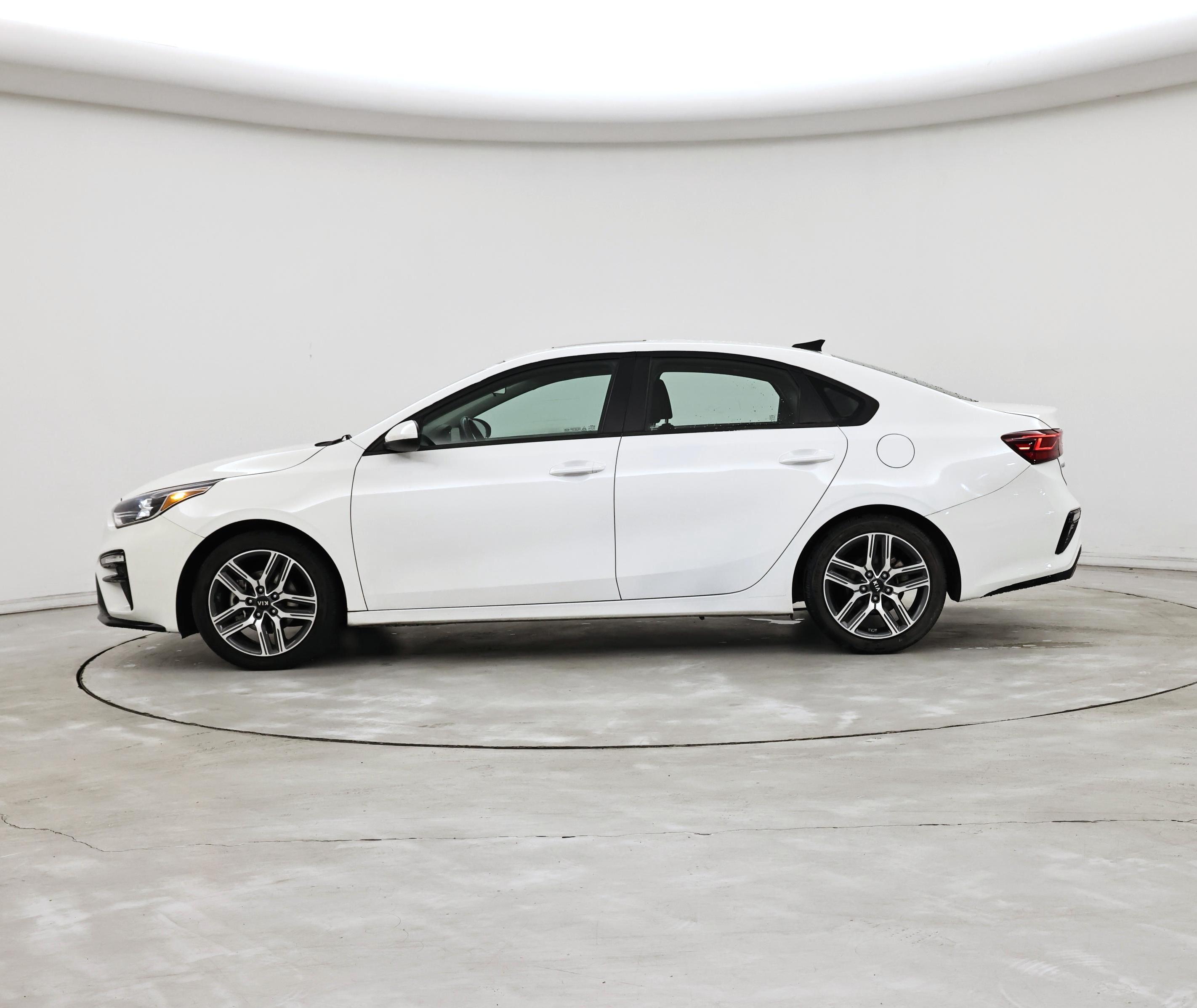 Thumbnail: 2019 Kia Forte - 3