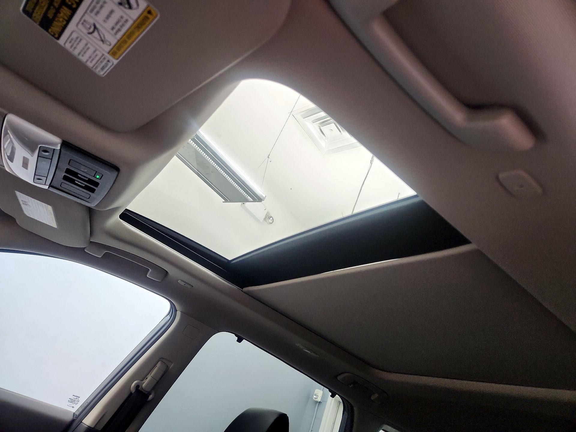 Thumbnail: 2023 Nissan Rogue - 19