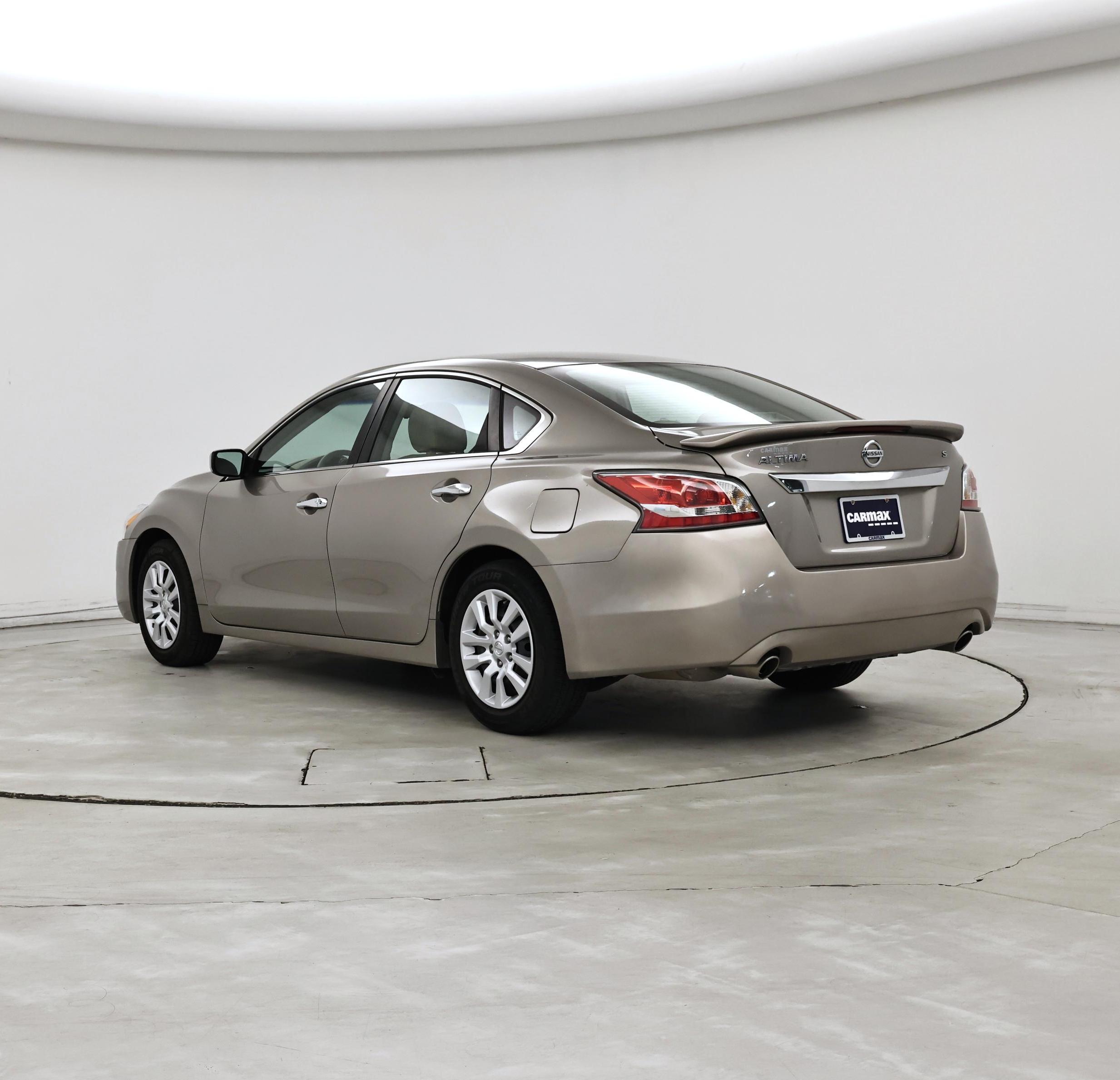 Thumbnail: 2015 Nissan Altima - 2