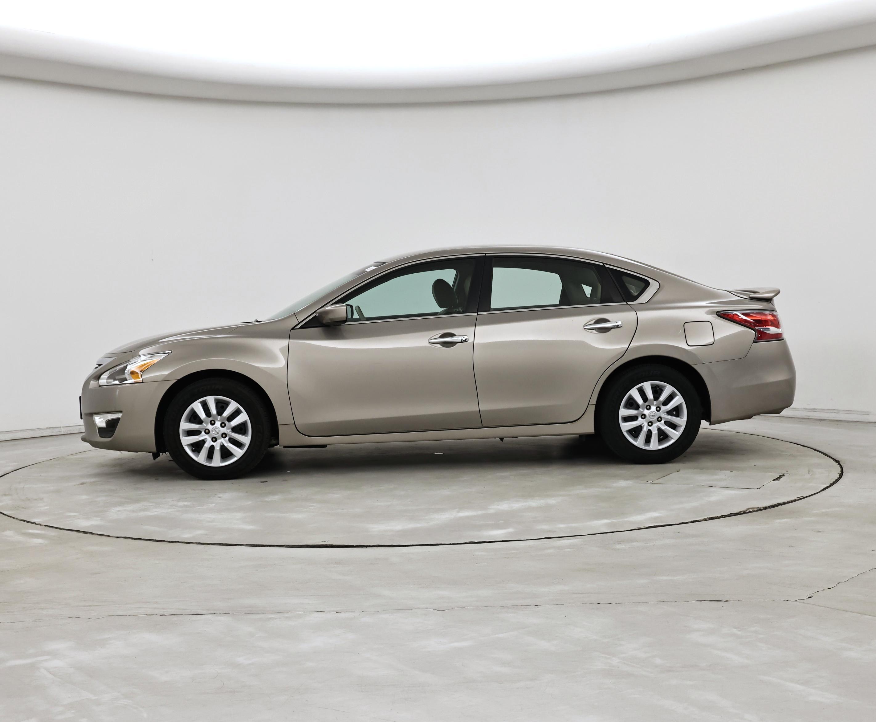 Thumbnail: 2015 Nissan Altima - 3