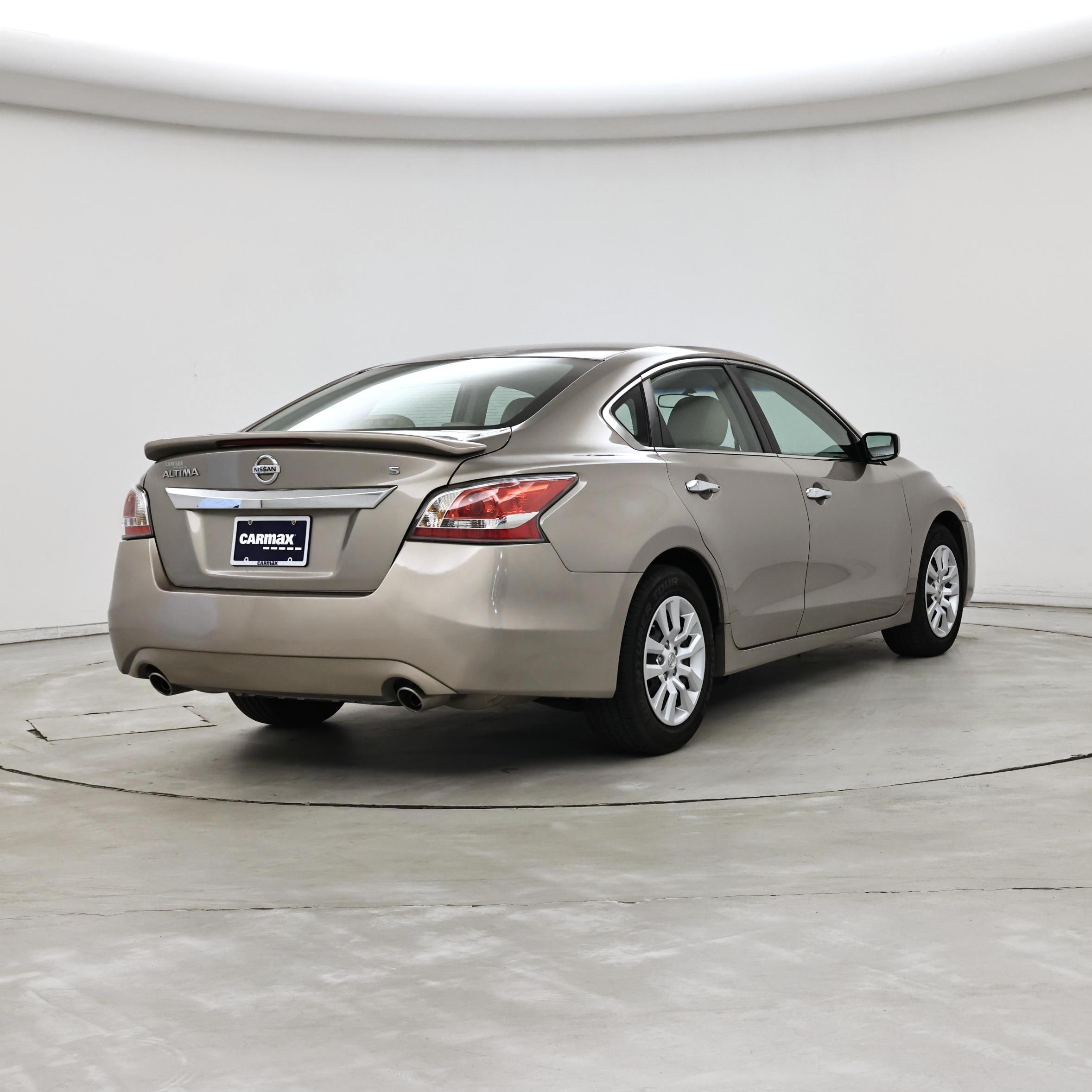 Thumbnail: 2015 Nissan Altima - 8